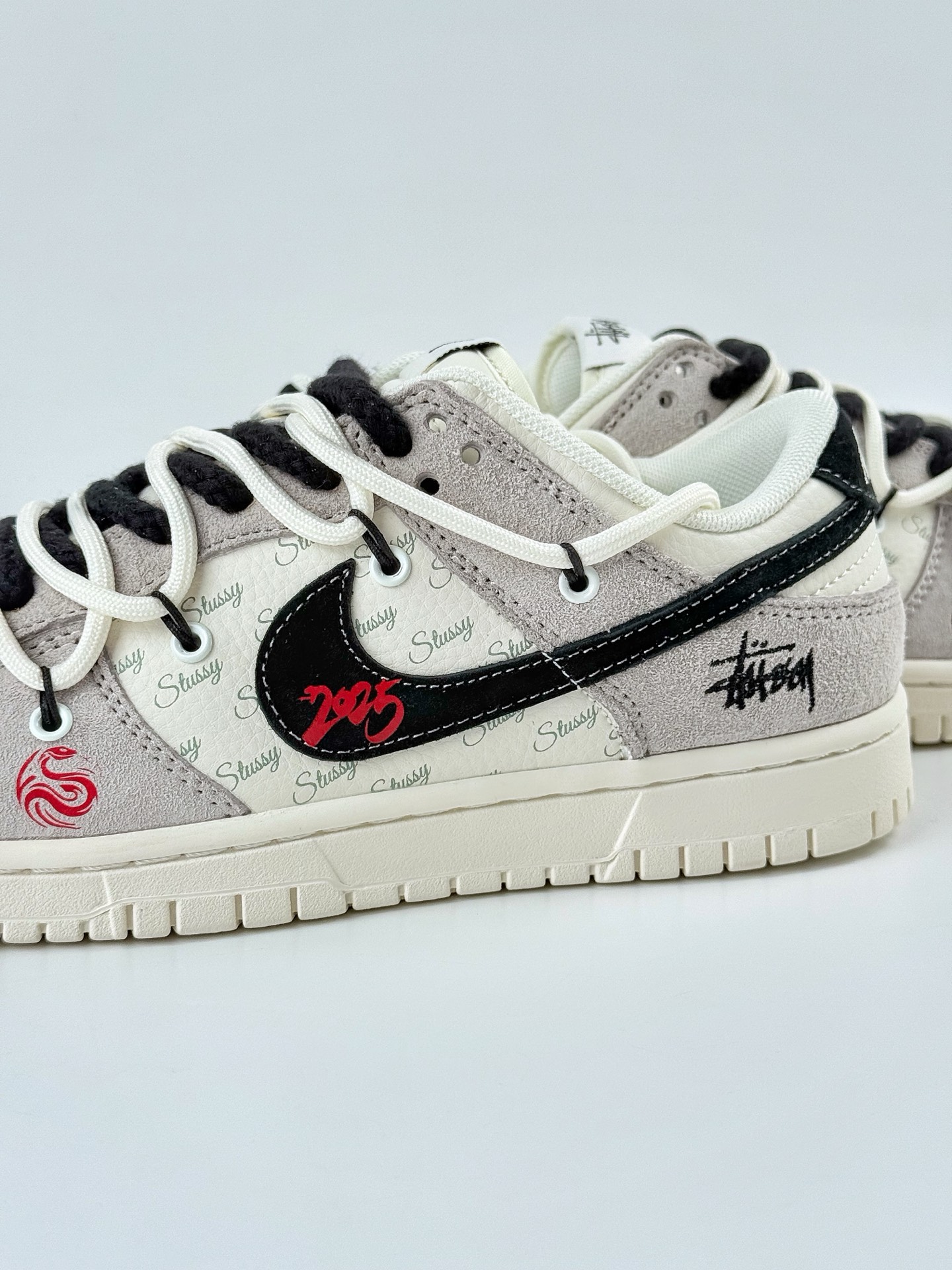 Nike SB Dunk Low x Stussy 灰白小钩绑带  SJ2068-306
