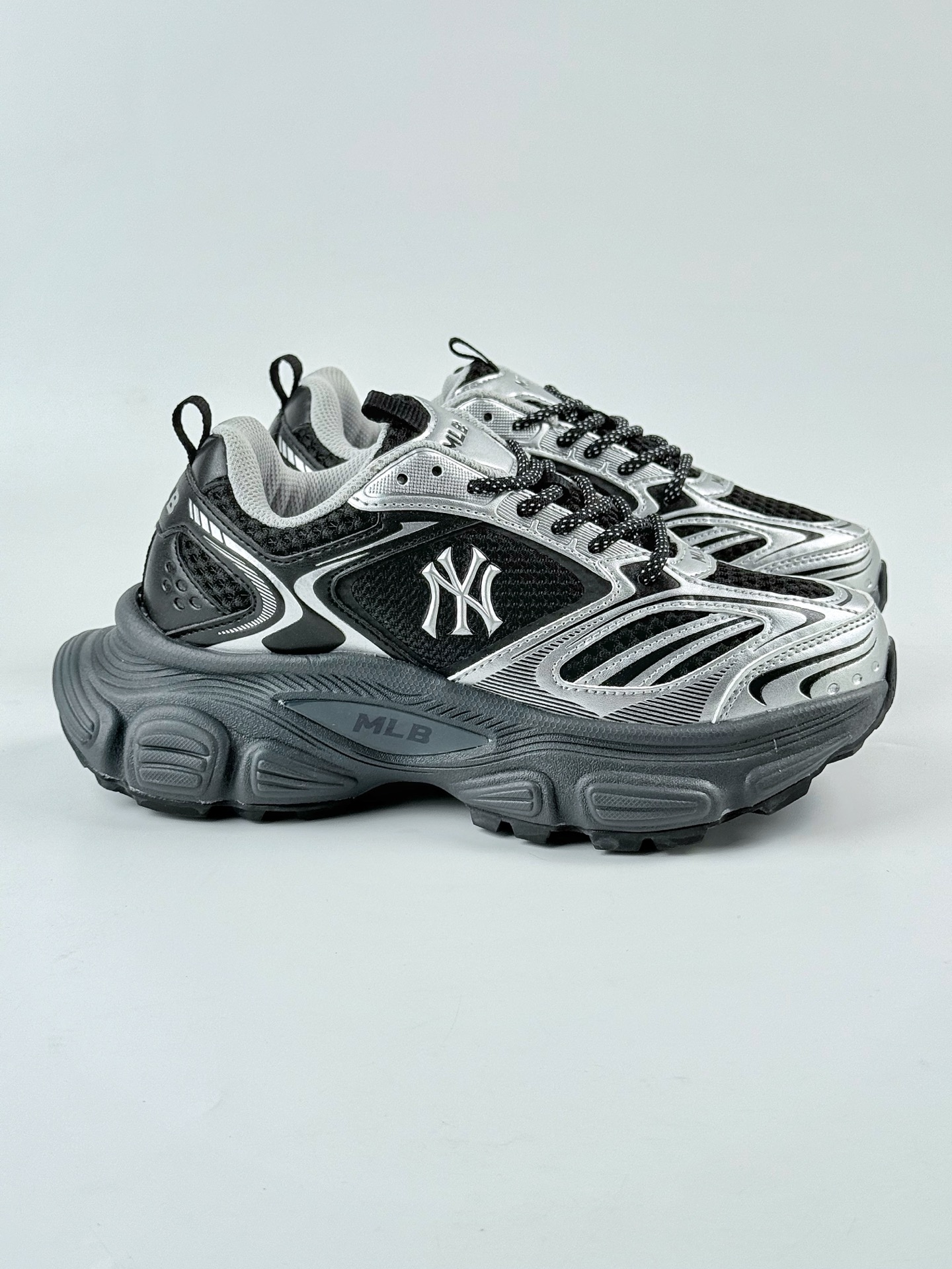 NY美国榄球洋基队 x MLB Chunky Runner Basic 厚底老爹厚底休闲运动慢跑鞋 3ASHW045N NY美国榄球洋基队 x MLB Chunky Runner Basic 厚底老爹厚底休闲运动慢跑鞋 3ASHW045N