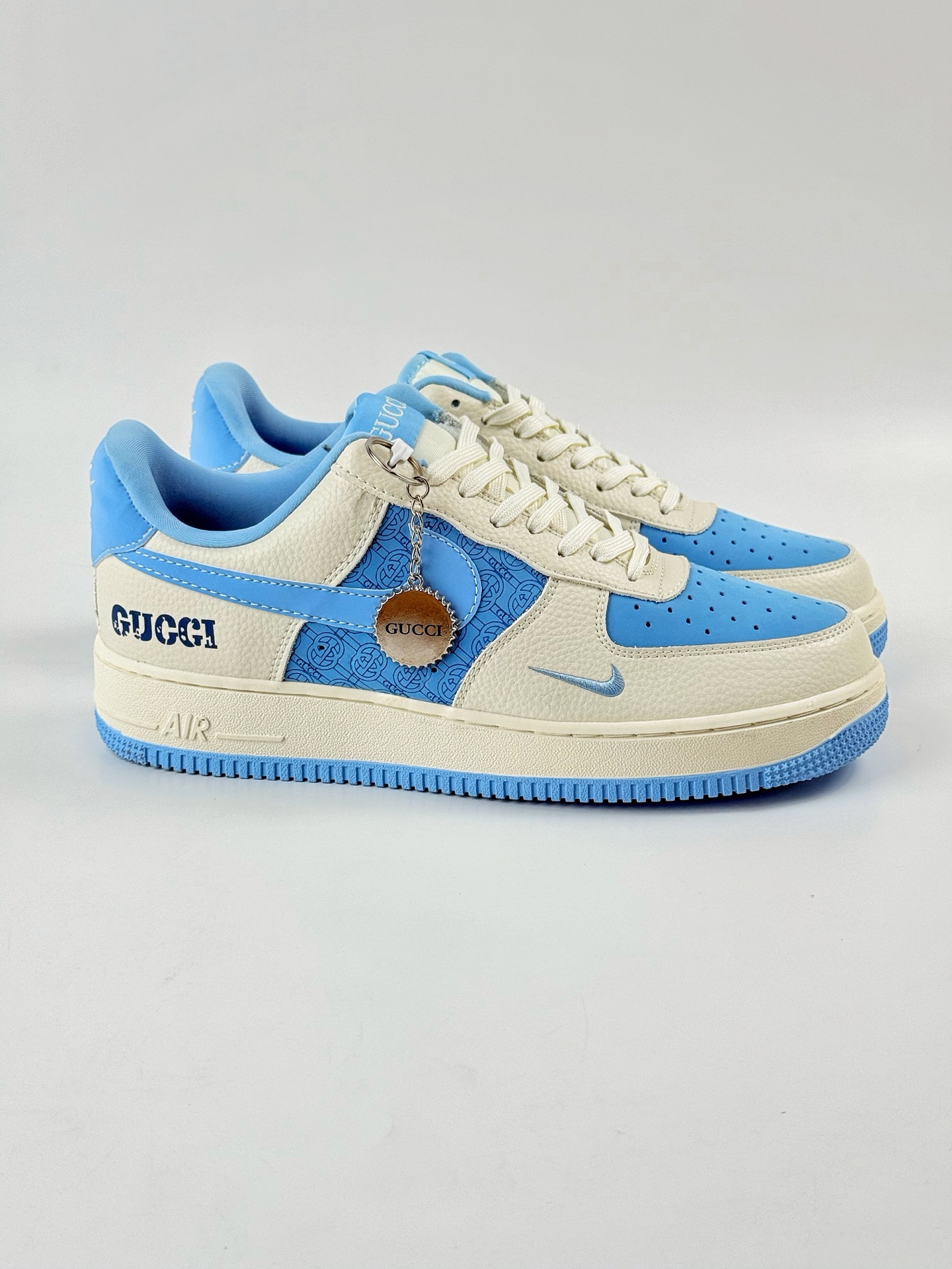 Nike Air Force 1 Low 07 x GUCCI 白蓝小钩 DF0188-067 Nike Air Force 1 Low 07 x GUCCI 白蓝小钩 DF0188-067