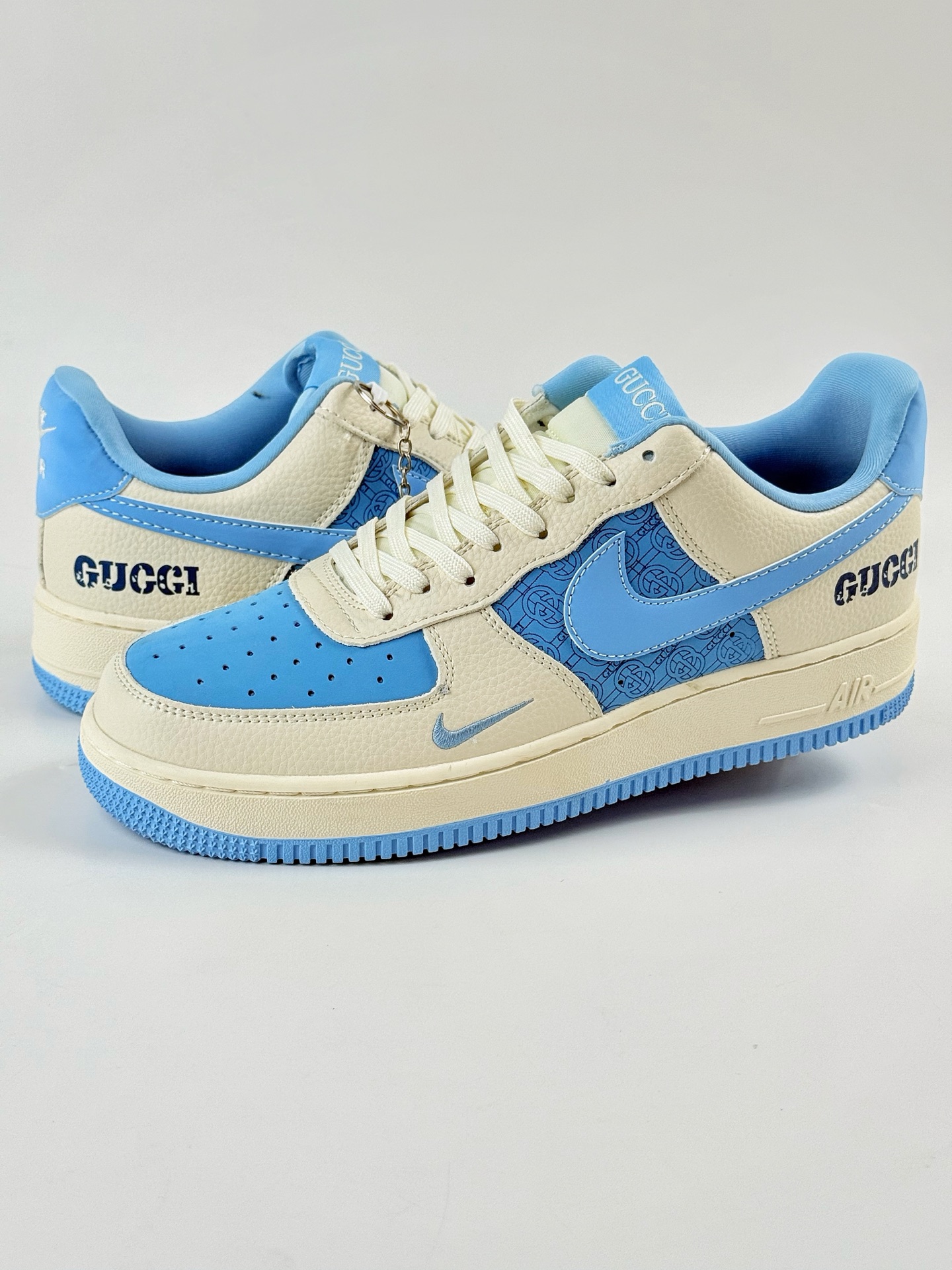 Nike Air Force 1 Low 07 x GUCCI 白蓝小钩 DF0188-067 Nike Air Force 1 Low 07 x GUCCI 白蓝小钩 DF0188-067