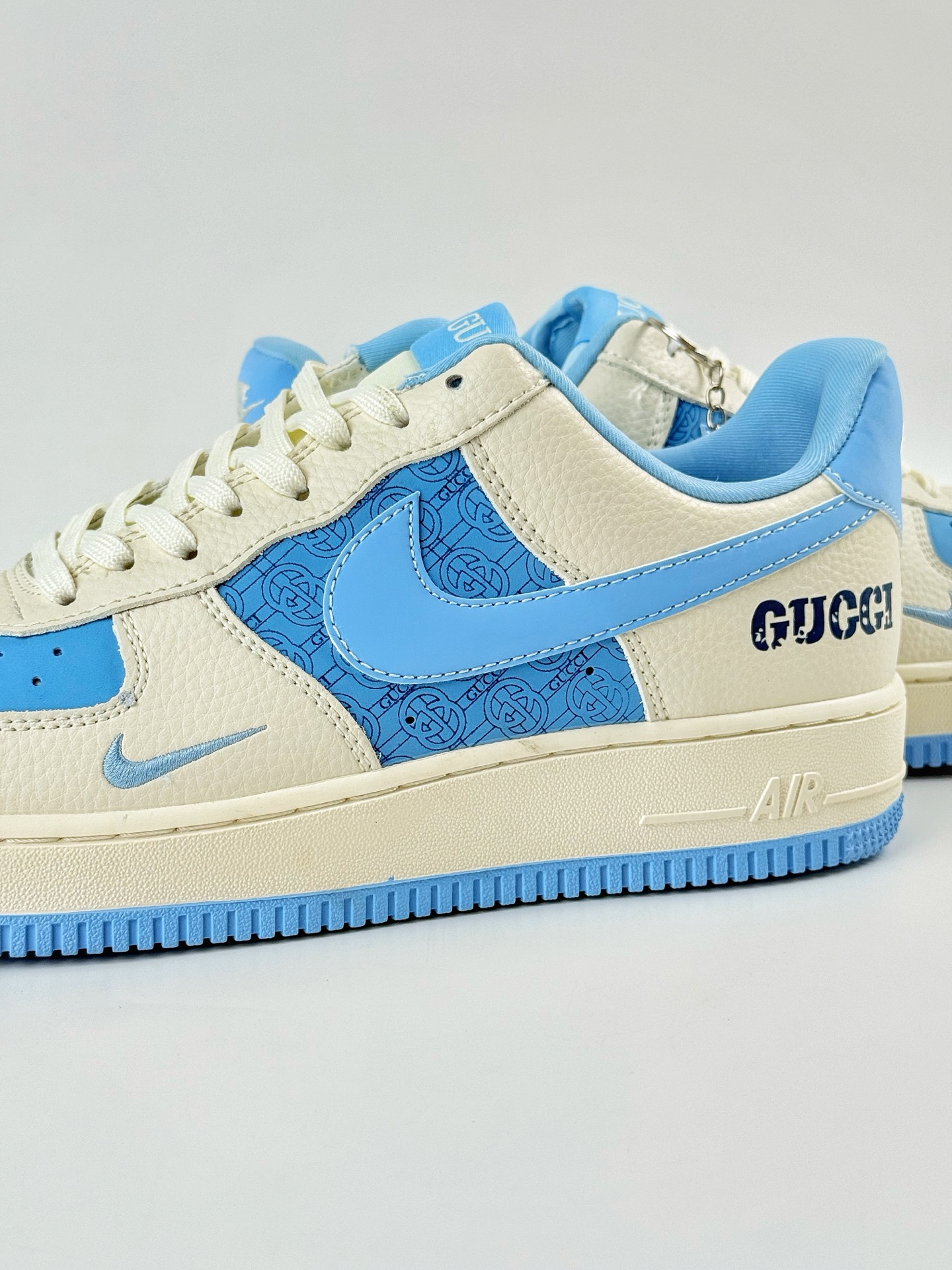 Nike Air Force 1 Low 07 x GUCCI 白蓝小钩 DF0188-067 Nike Air Force 1 Low 07 x GUCCI 白蓝小钩 DF0188-067