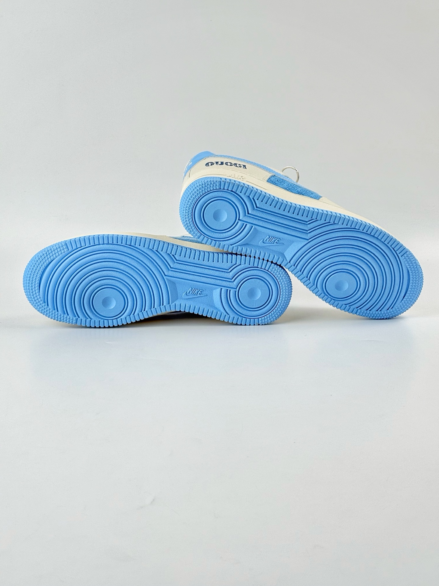 Nike Air Force 1 Low 07 x GUCCI 白蓝小钩 DF0188-067 Nike Air Force 1 Low 07 x GUCCI 白蓝小钩 DF0188-067