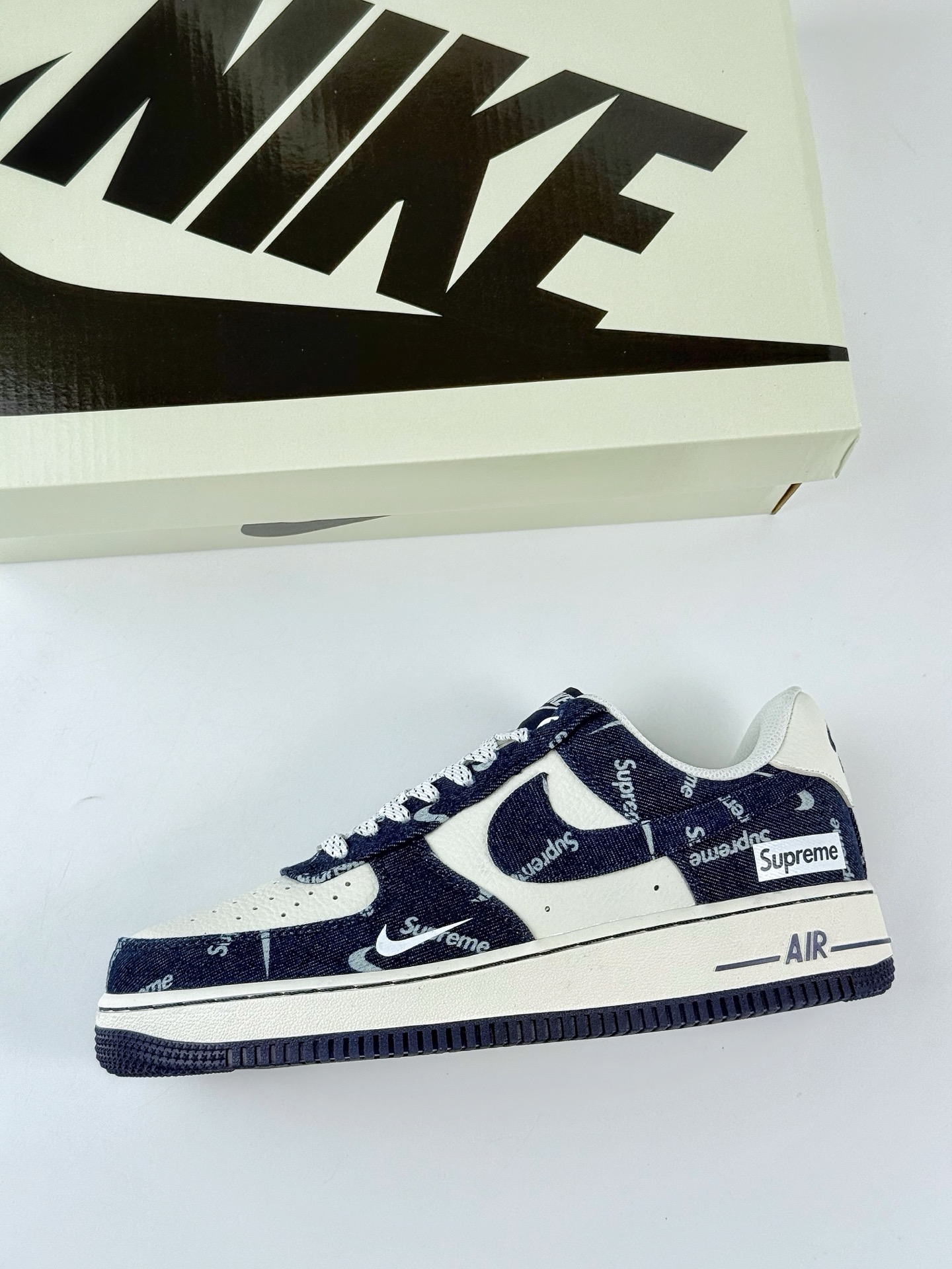 Nike Air Force 1 Low 07 x Supreme 蓝白小勾满天星  LW9279-005