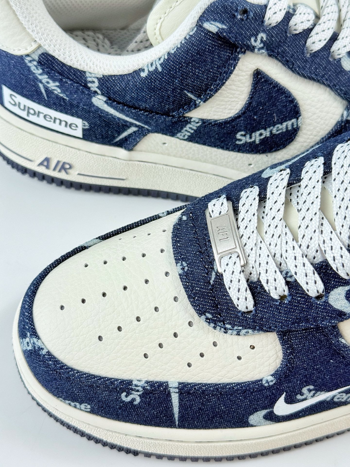 Nike Air Force 1 Low 07 x Supreme 蓝白小勾满天星  LW9279-005