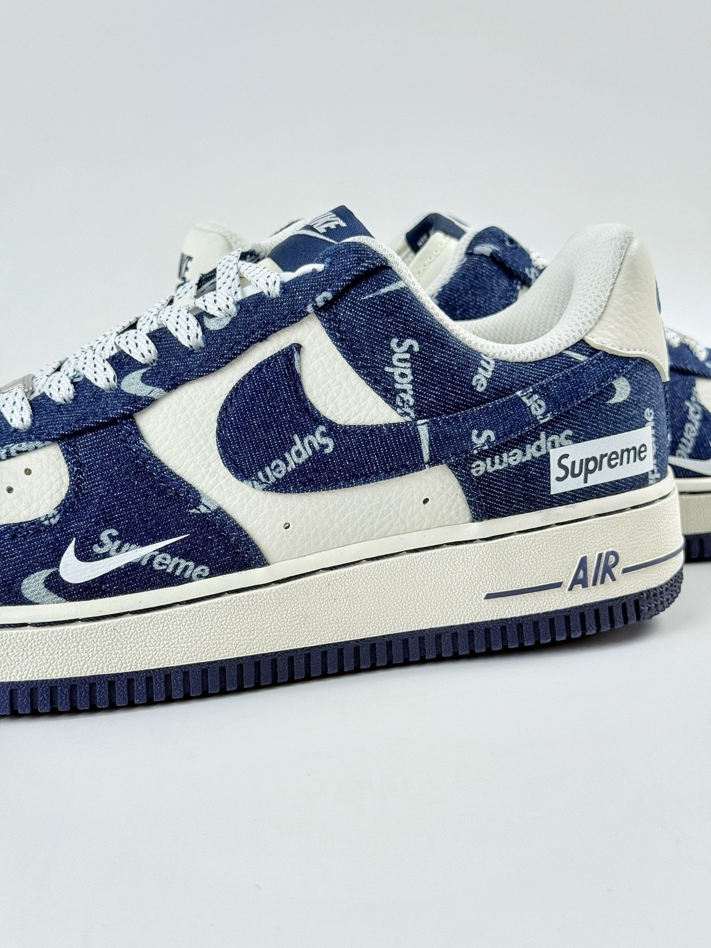 Nike Air Force 1 Low 07 x Supreme 蓝白小勾满天星  LW9279-005