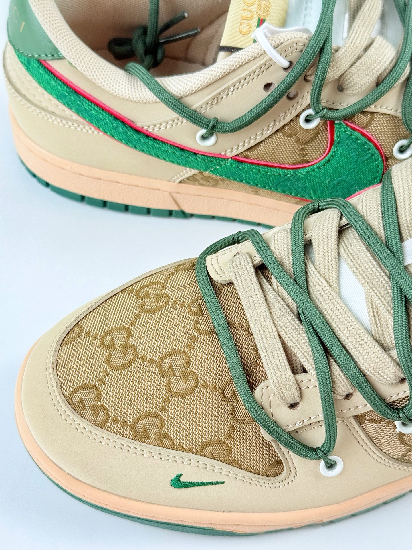 Nike SB Dunk Low x GUCCI 棕绿小勾  DM6868-087