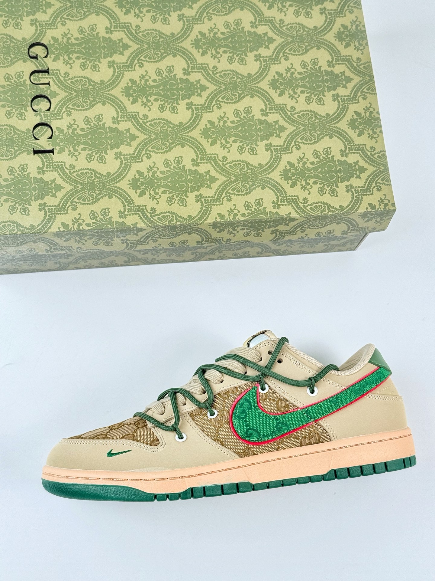Nike SB Dunk Low x GUCCI 棕绿小勾  DM6868-087
