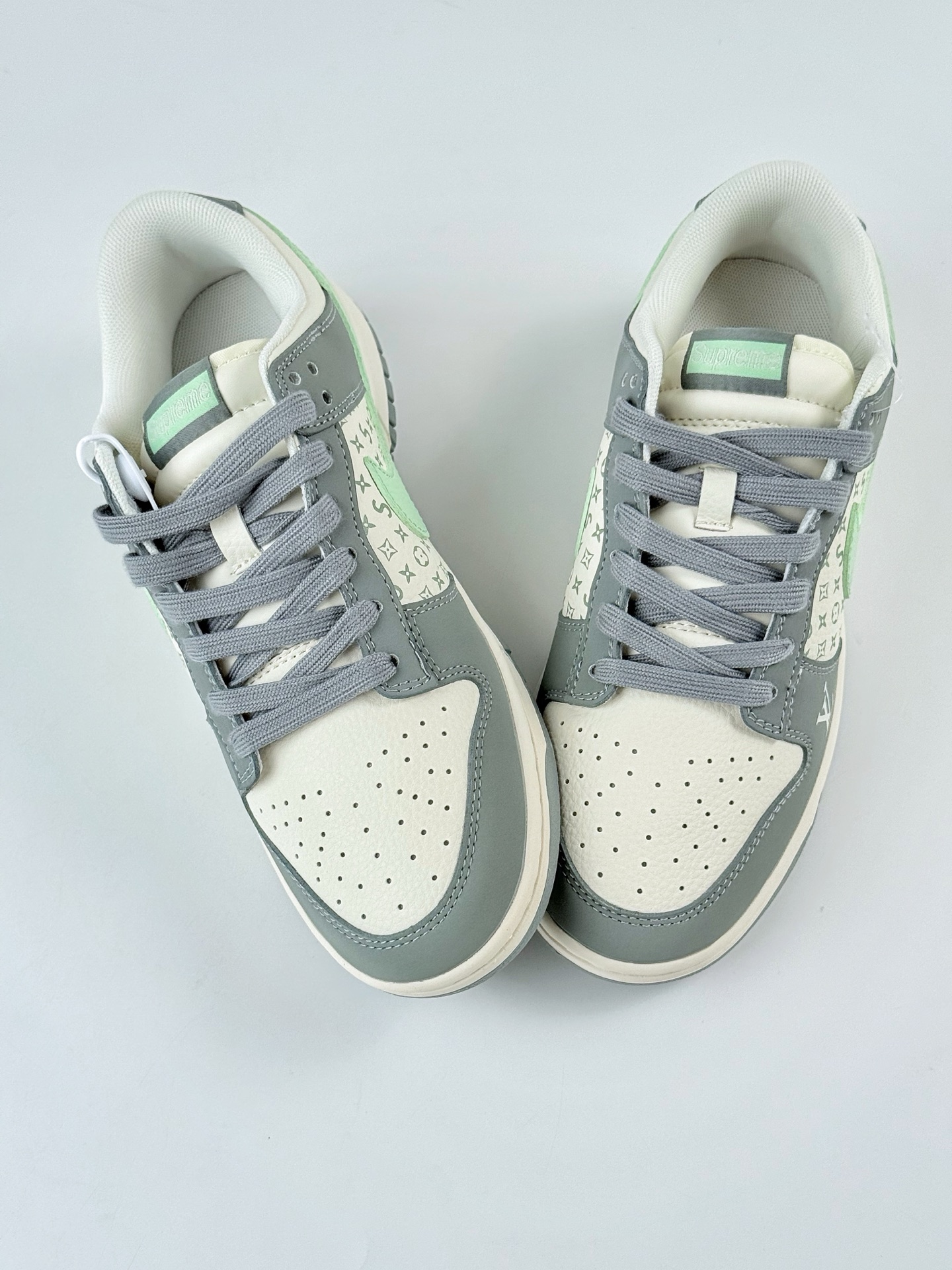 Nike SB Dunk Low x superme x Louis Vuitton 灰白  ZH2598-278