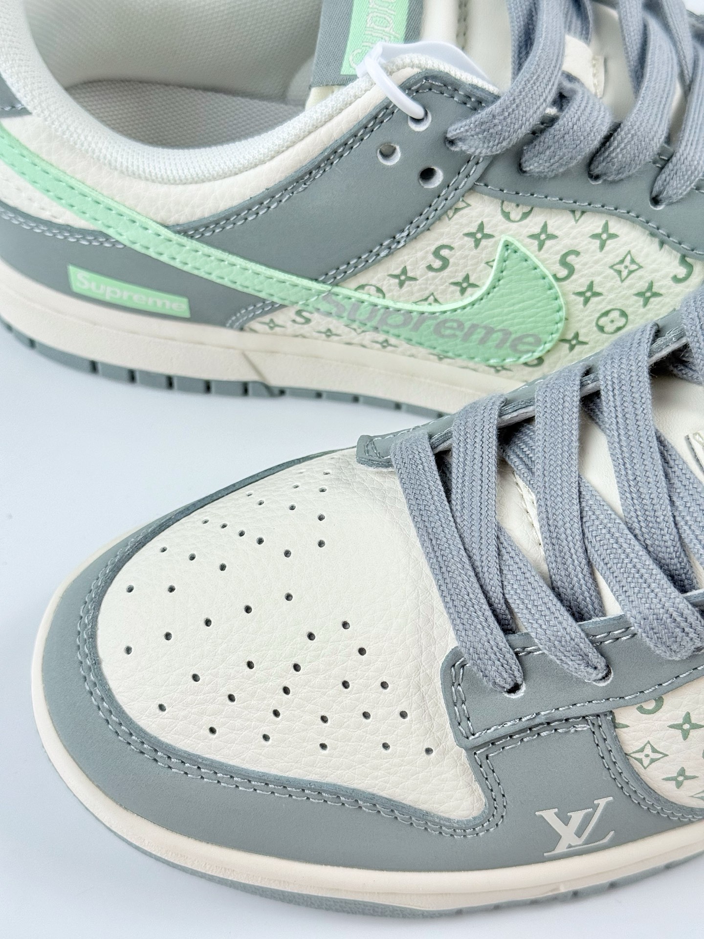 Nike SB Dunk Low x superme x Louis Vuitton 灰白  ZH2598-278