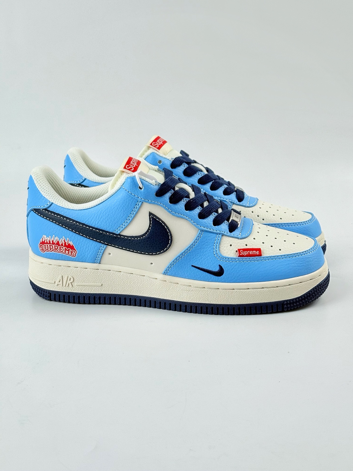 Nike Air Force 1 Low 07 x superme 蓝白小勾 HS8068-020 Nike Air Force 1 Low 07 x superme 蓝白小勾 HS8068-020