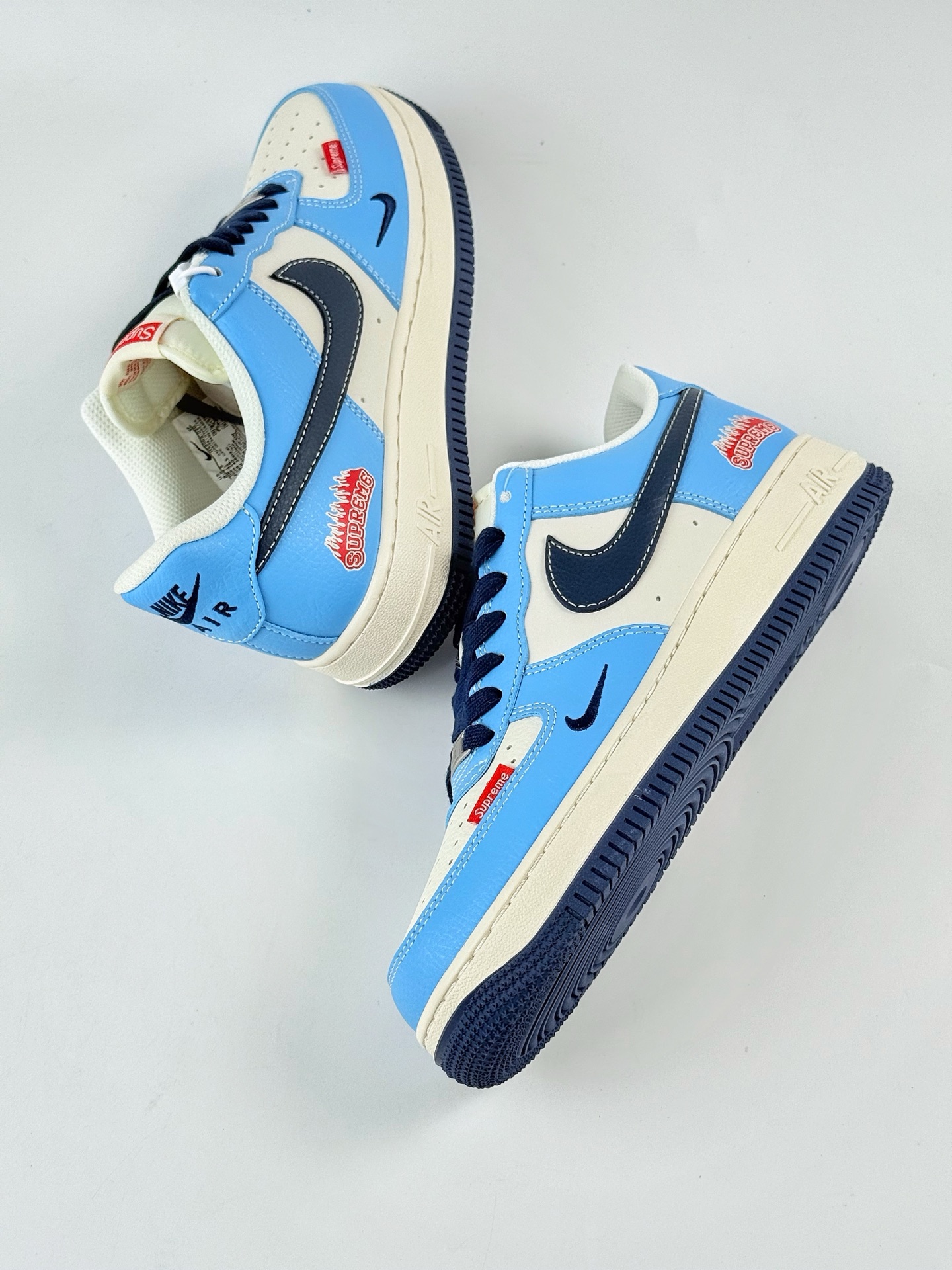 Nike Air Force 1 Low 07 x superme 蓝白小勾 HS8068-020 Nike Air Force 1 Low 07 x superme 蓝白小勾 HS8068-020