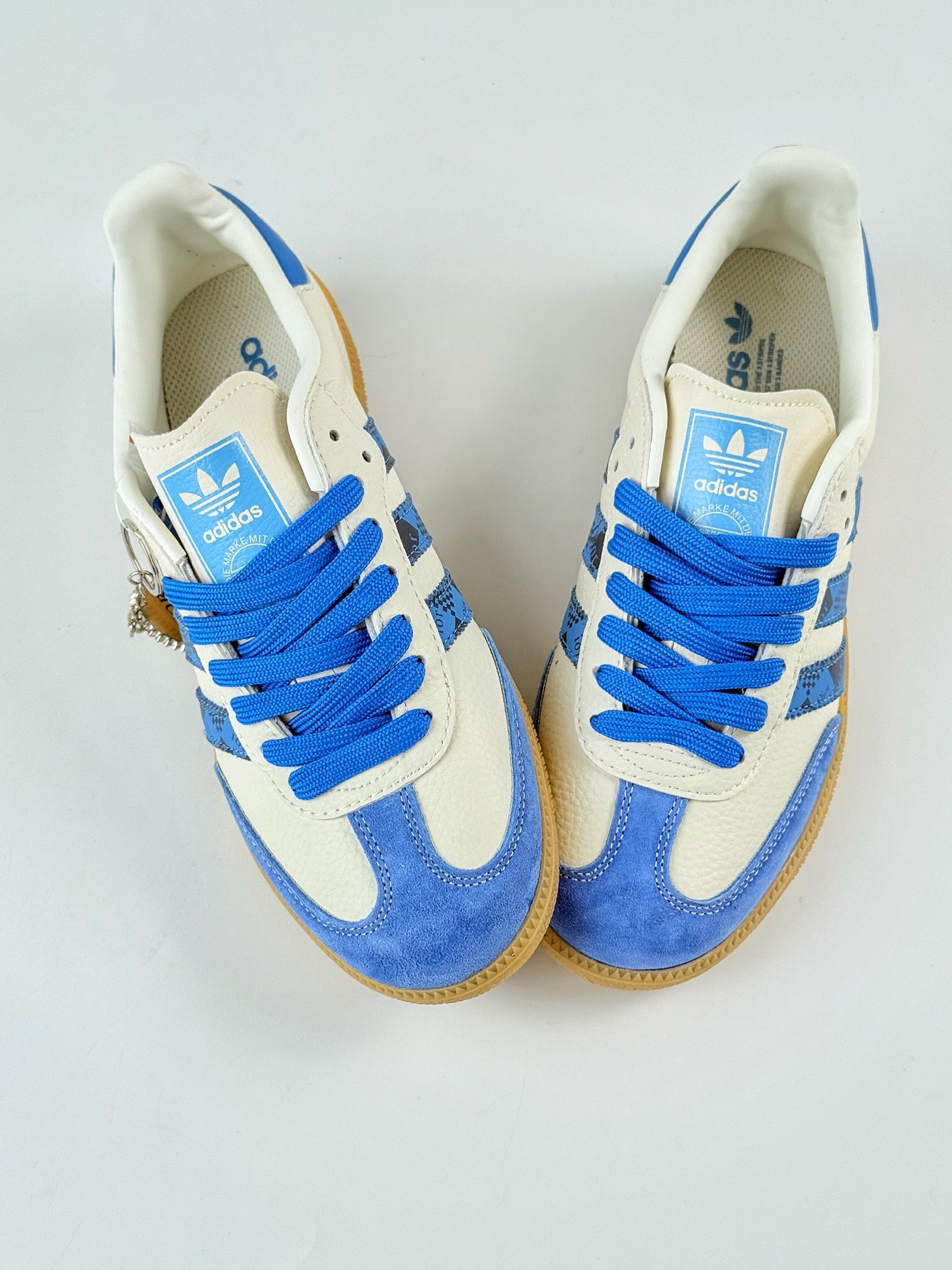 adidas originals Samba OG x DIOR 蓝白 桑巴舞系列复古经典轻便板鞋 XR0004