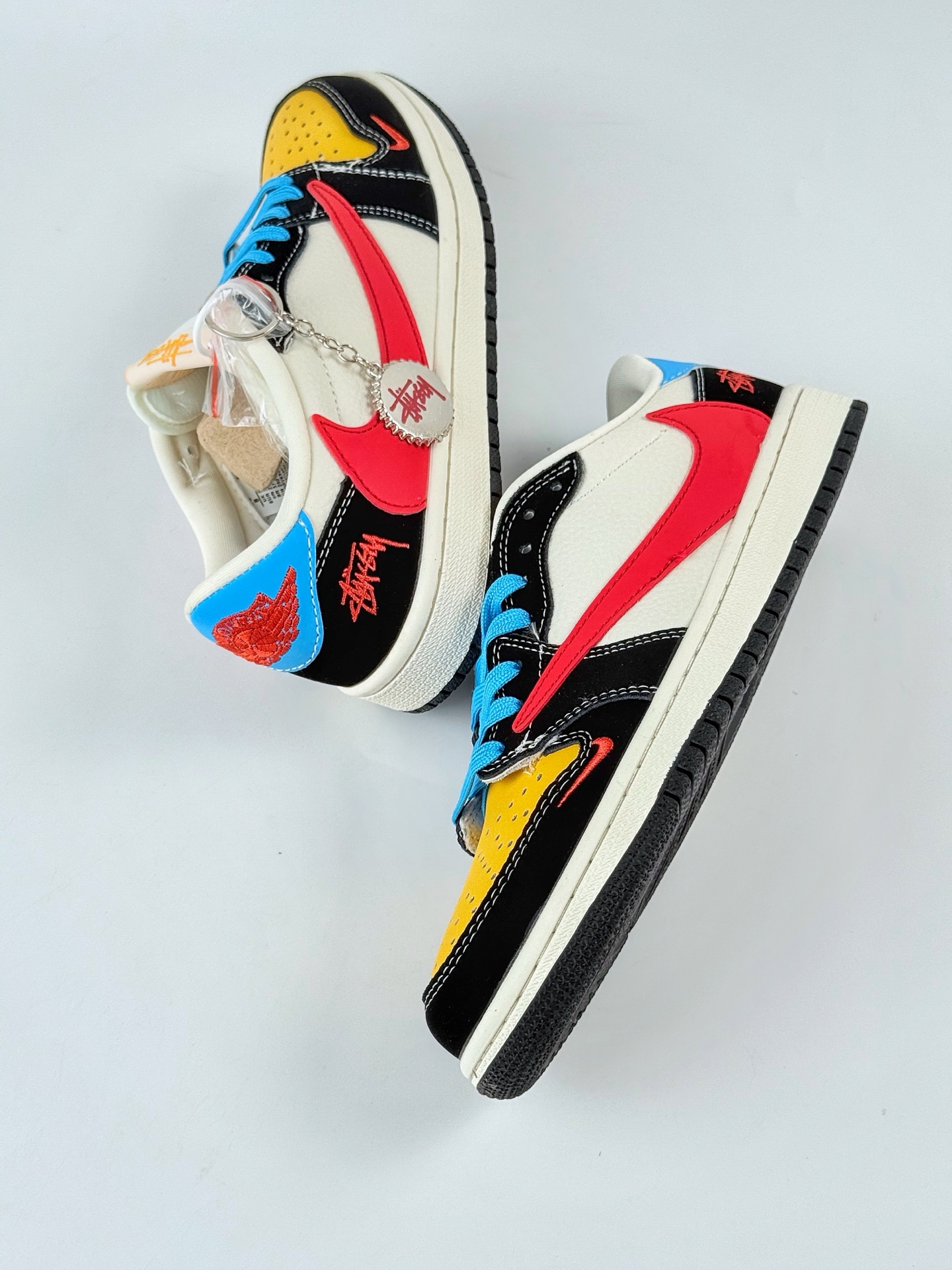 Travis Scott x Nike Air Jordan 1 Low x Stussy Air Jordan 1 Low 反转黑黄红小勾倒钩 XB1979-003 Travis Scott x Nike Air Jordan 1 Low x Stussy Air Jordan 1 Low 反转黑黄红小勾倒钩 XB1979-003