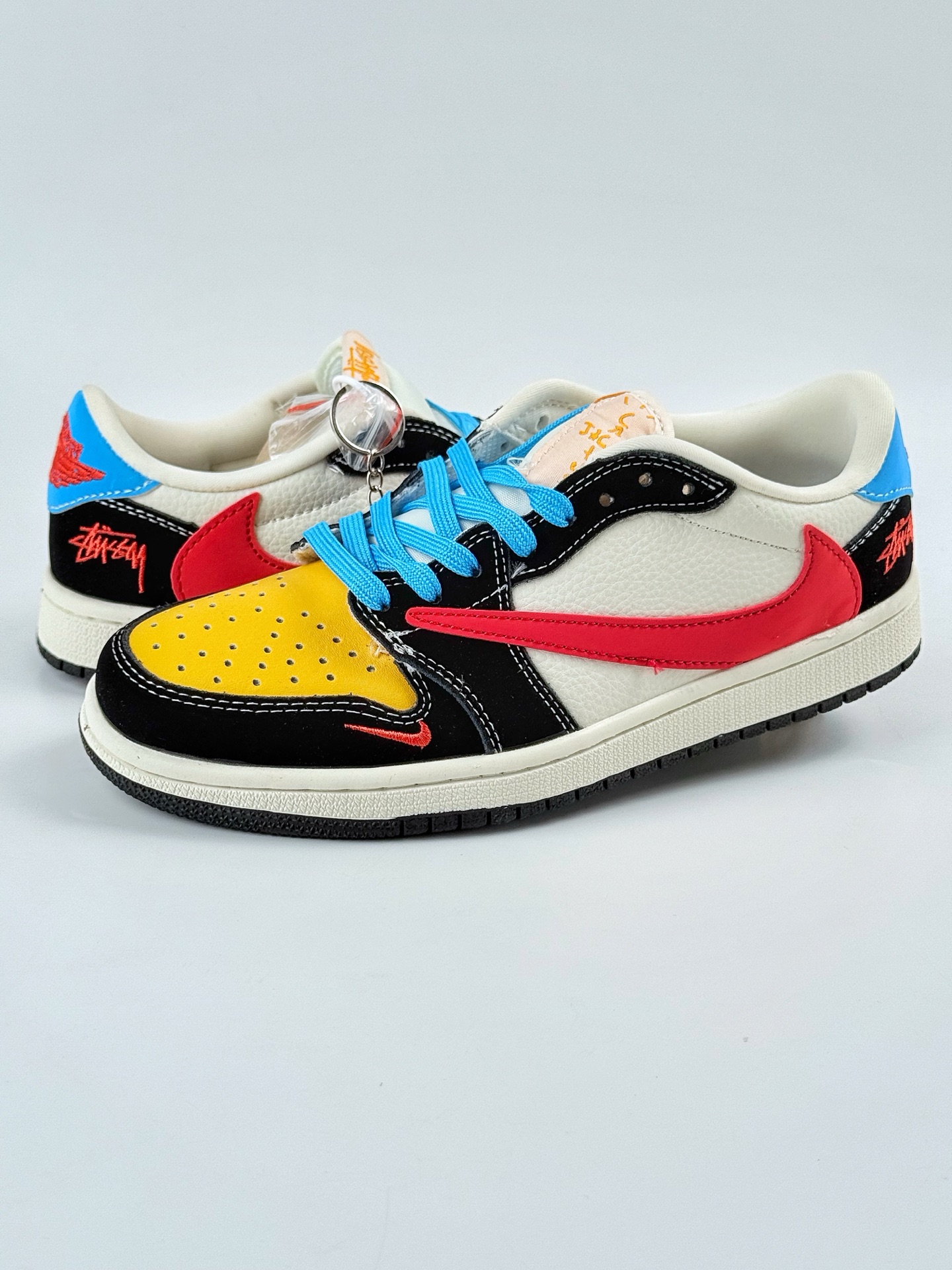 Travis Scott x Nike Air Jordan 1 Low x Stussy Air Jordan 1 Low 反转黑黄红小勾倒钩 XB1979-003 Travis Scott x Nike Air Jordan 1 Low x Stussy Air Jordan 1 Low 反转黑黄红小勾倒钩 XB1979-003