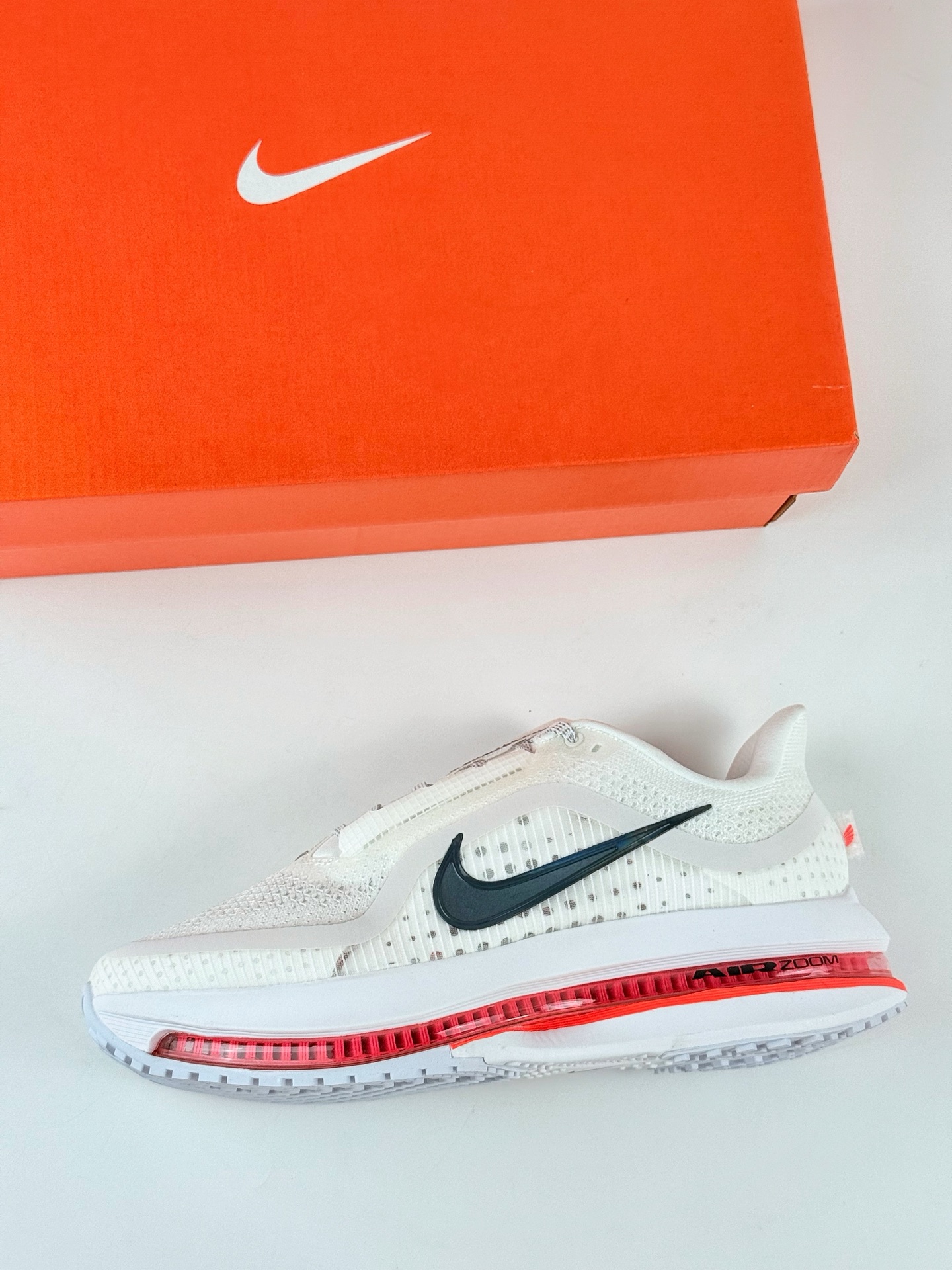 Nike Pegasus Premium 减震防滑耐磨透气 低帮跑步鞋 HQ2592-101 Nike Pegasus Premium 减震防滑耐磨透气 低帮跑步鞋 HQ2592-101