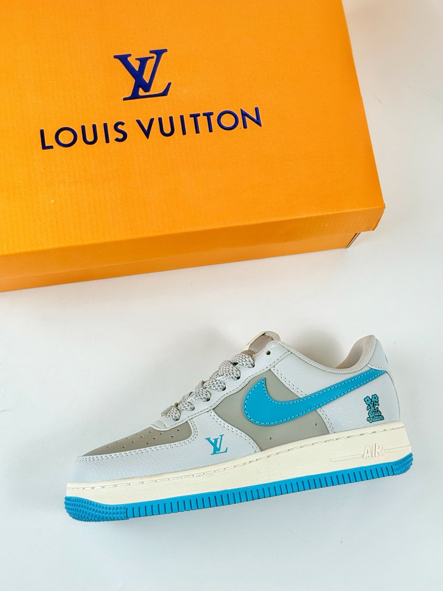 Nike Air Force 1 Low 07 x Louis Vuitton 灰蓝满天星  JJ2508-704