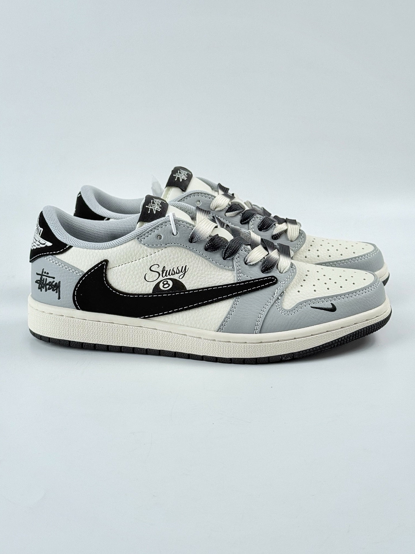 Travis Scott x Nike Air Jordan 1 Low x Stussy Air Jordan 1 Low 反转灰白小勾倒钩  XS7089-603