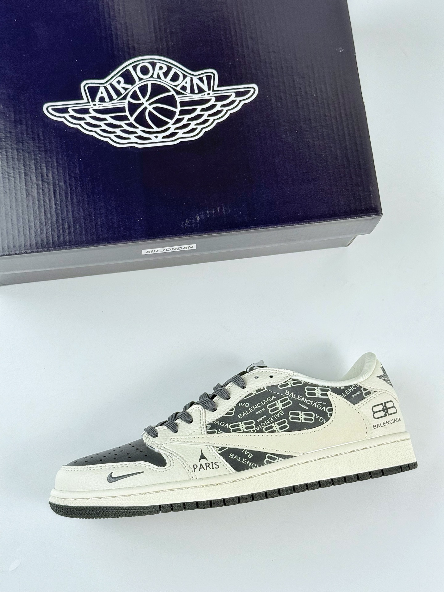 Travis Scott x Nike Air Jordan 1 Low x Balenciaga Air Jordan 1 Low 反转白灰小勾倒钩  LD2025-019