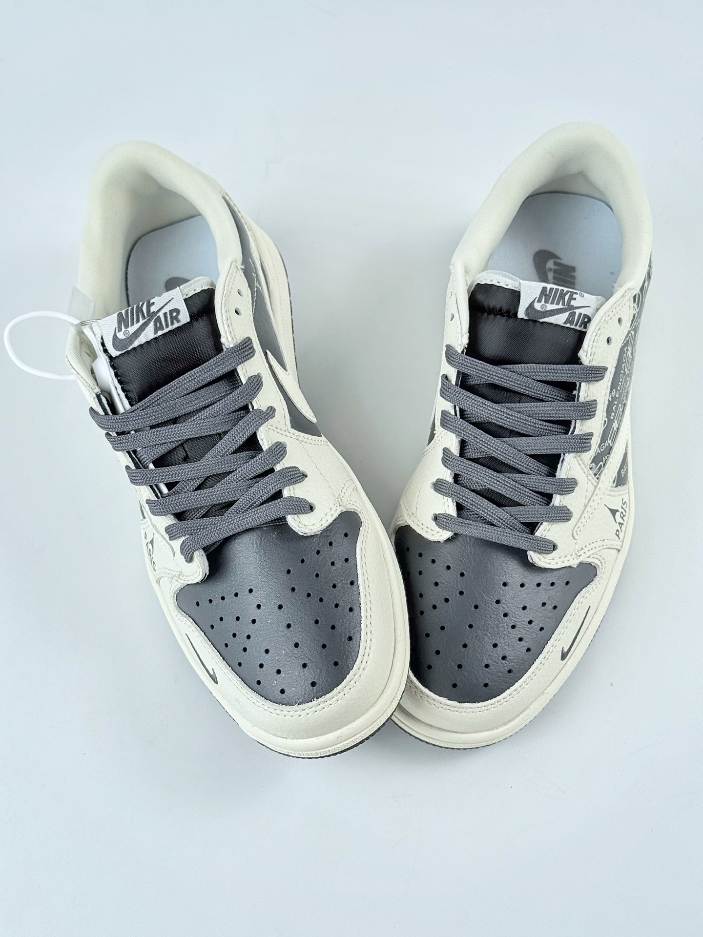 Travis Scott x Nike Air Jordan 1 Low x Balenciaga Air Jordan 1 Low 反转白灰小勾倒钩  LD2025-019