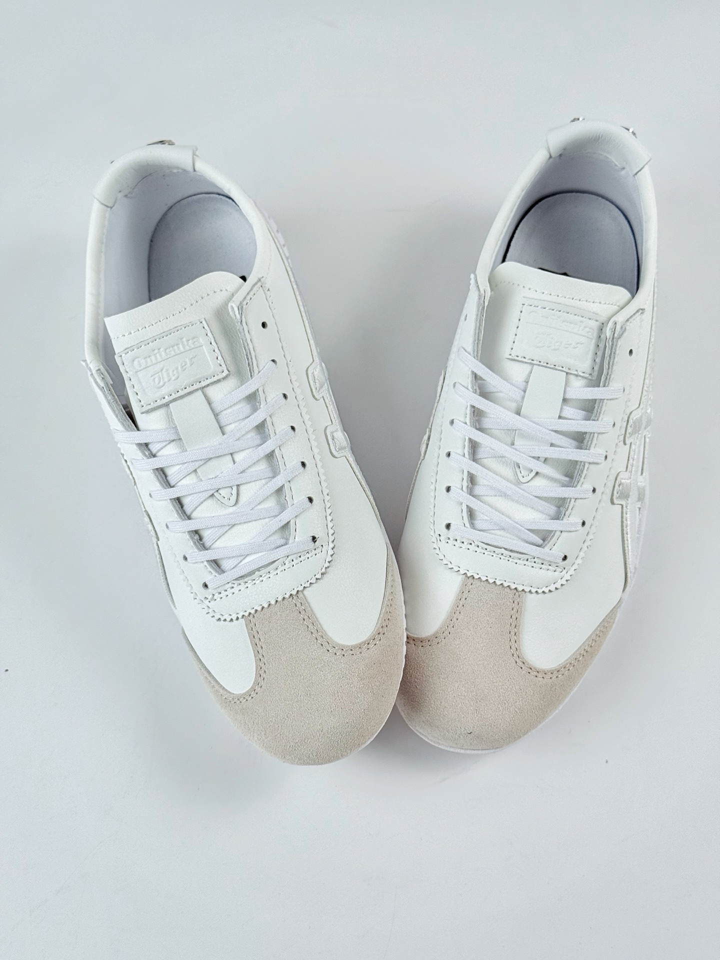 Onitsuka Tiger鬼塚虎SCLAW 绒面革织物 舒适运动休闲鞋  1183C306-100