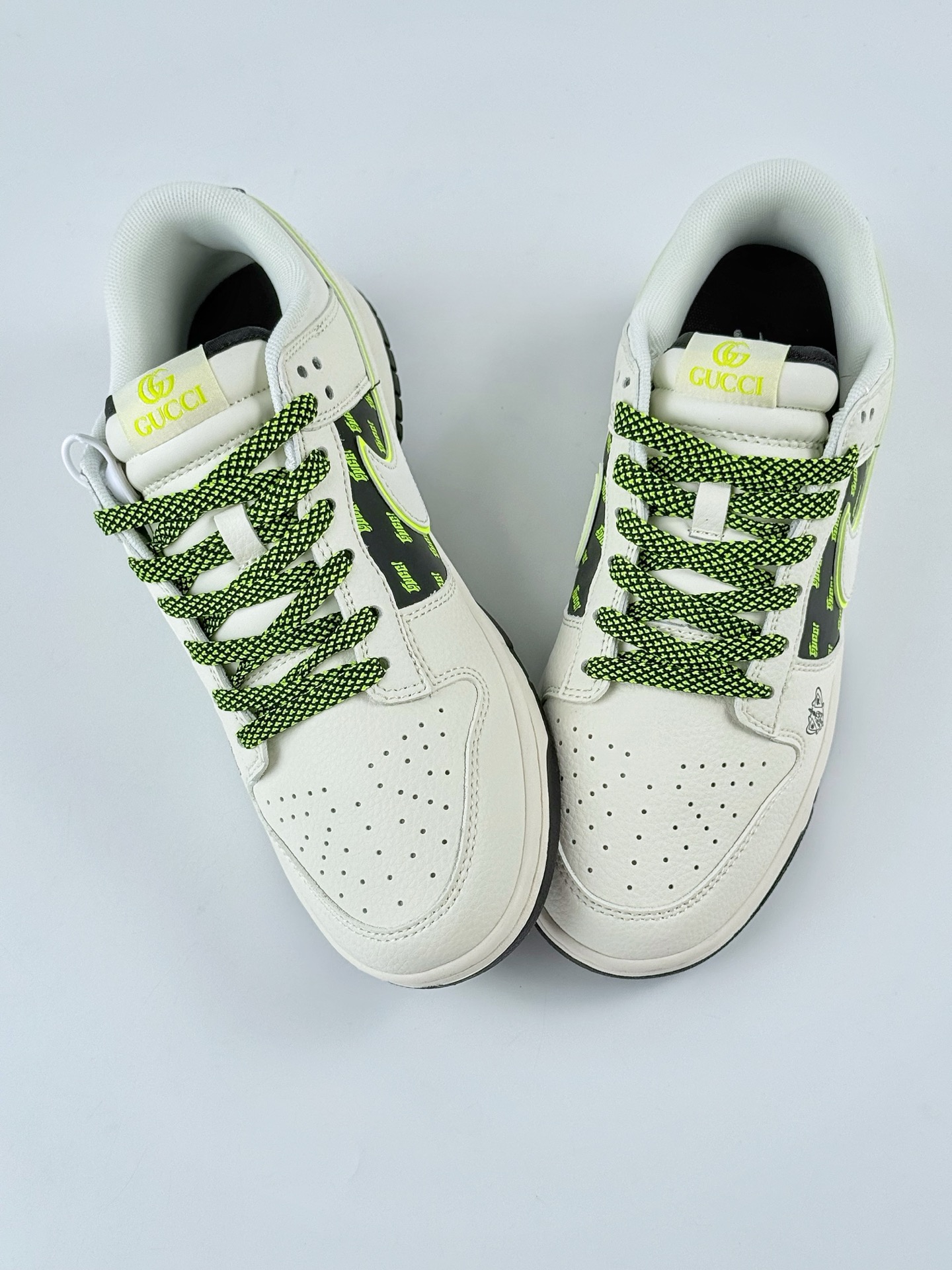 Nike SB Dunk Low x GUCCI 白绿满天星 HS8068-033 Nike SB Dunk Low x GUCCI 白绿满天星 HS8068-033