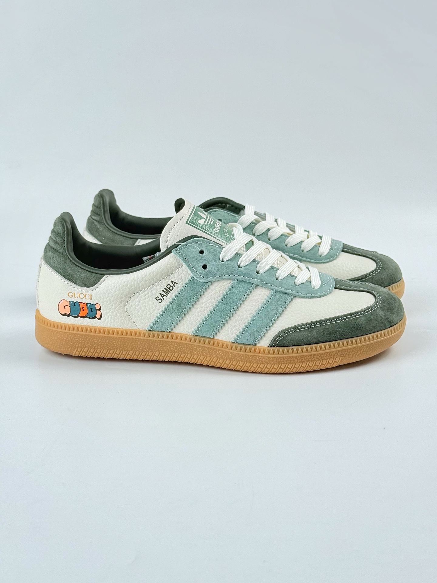 adidas originals Samba OG x GUCCI 白绿 桑巴舞系列复古经典轻便板鞋 DX0001