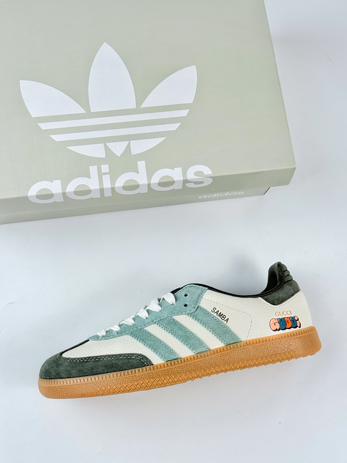 adidas originals Samba OG x GUCCI 白绿 桑巴舞系列复古经典轻便板鞋 DX0001