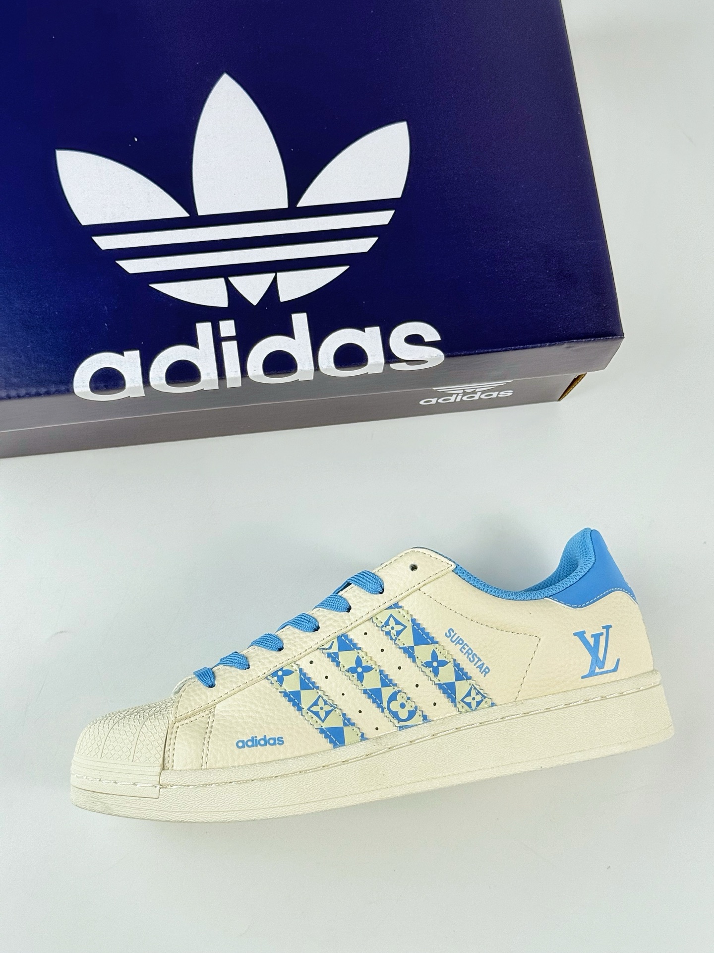 AD Originals Superstar x Louis Vuitton 白蓝 XG0006 AD Originals Superstar x Louis Vuitton 白蓝 XG0006