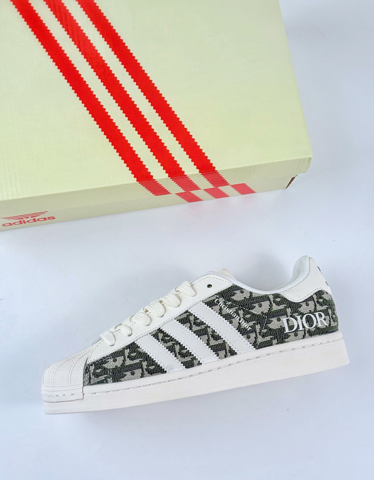 AD Originals Superstar x DIOR 白黑 JY8914 AD Originals Superstar x DIOR 白黑 JY8914