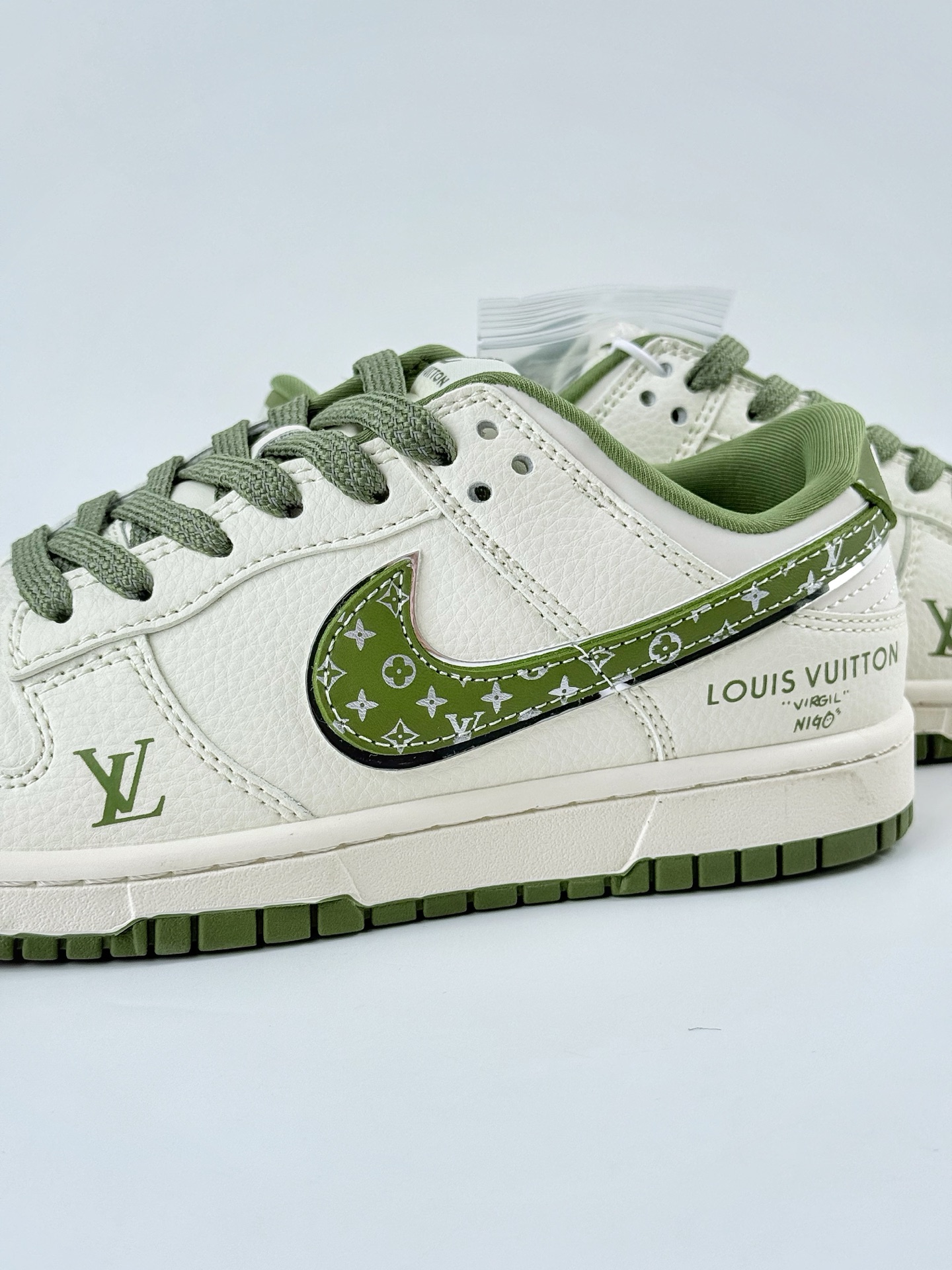 Nike SB Dunk Low x Louis Vuitton 白绿 JY6988-108 Nike SB Dunk Low x Louis Vuitton 白绿 JY6988-108