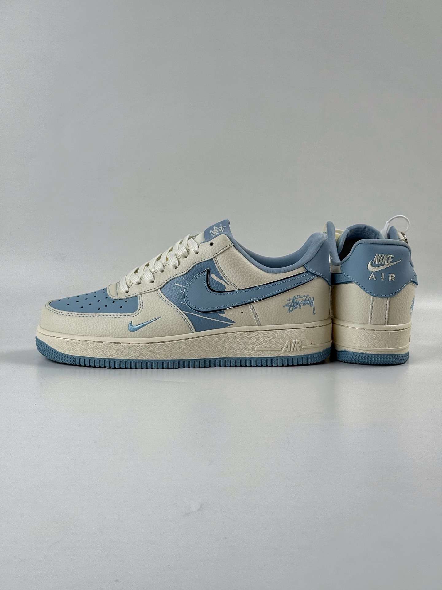Nike Air Force 1 Low 07 x Stussy 白蓝小勾  KK1988-090