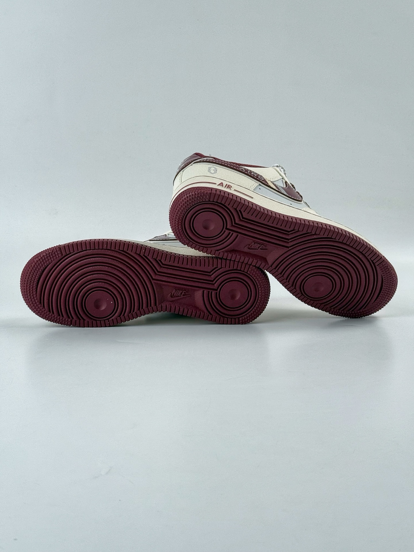 Nike Air Force 1 Low 07 问界M9 白红蓝满天星  XS1958-610