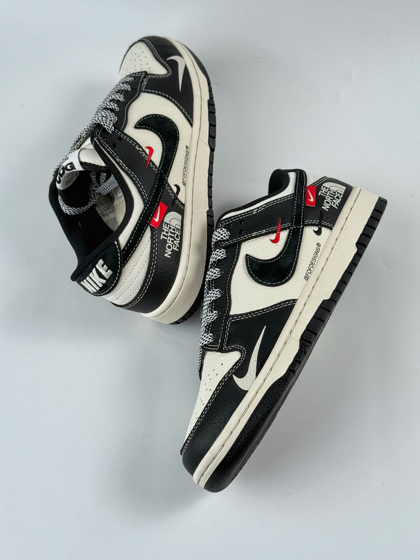 Nike SB Dunk Low x The North Face 黑白三小勾满天星 YX5066-339