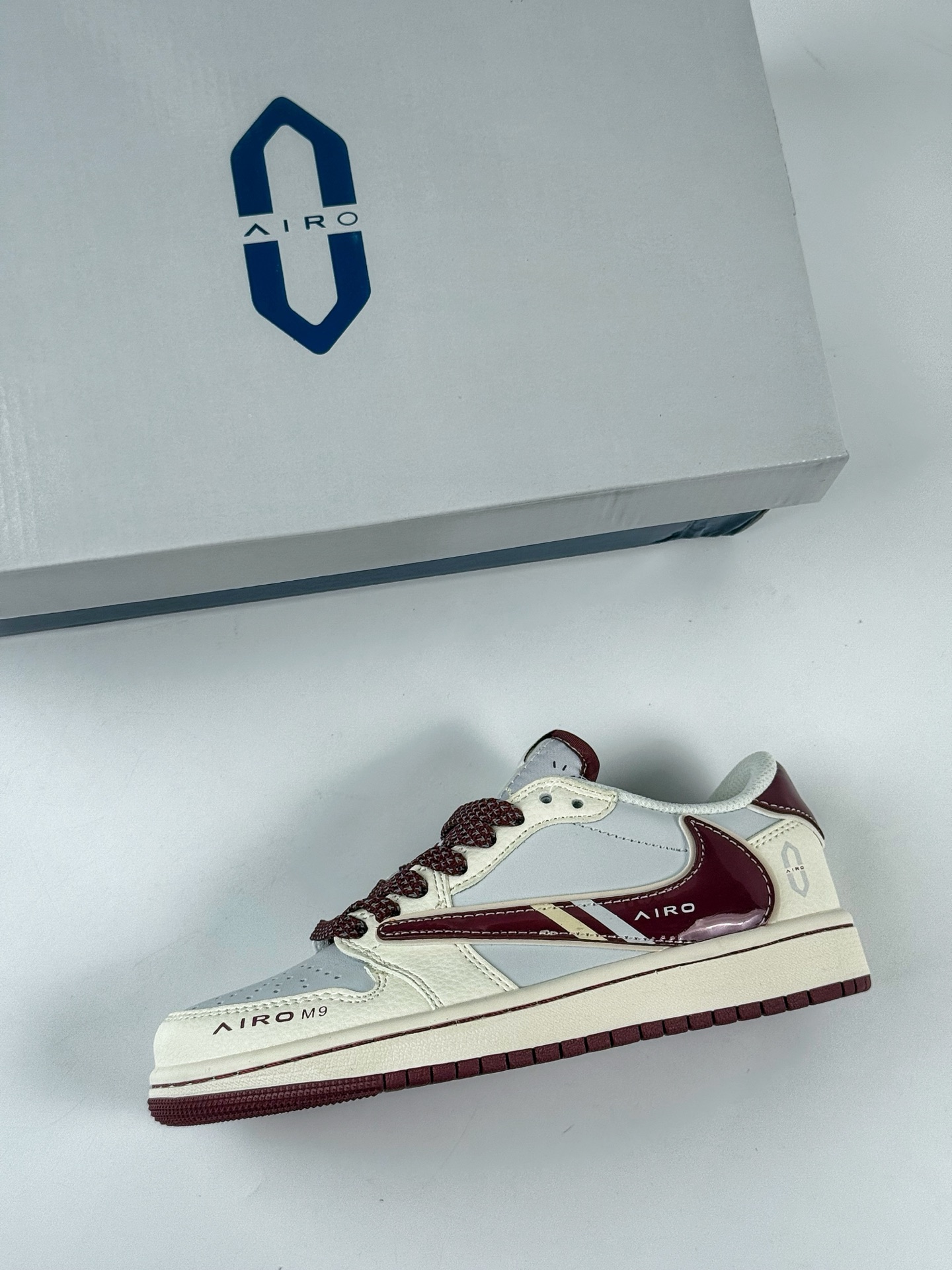 Travis Scott x Nike Air Jordan 1 Low 问界M9白蓝红 Air Jordan 1 Low 反转白蓝红满天星倒钩 FC1688-239-Chinese UA Cheap High Quatity Brand Clothes Bags handbags Sneakers wholesale wholesaler seller from China Factory suppliers Fashion Clothing Shoes best Quality Beautiful Price Travis Scott x Nike Air Jordan 1 Low 问界M9白蓝红 Air Jordan 1 Low 反转白蓝红满天星倒钩 FC1688-239