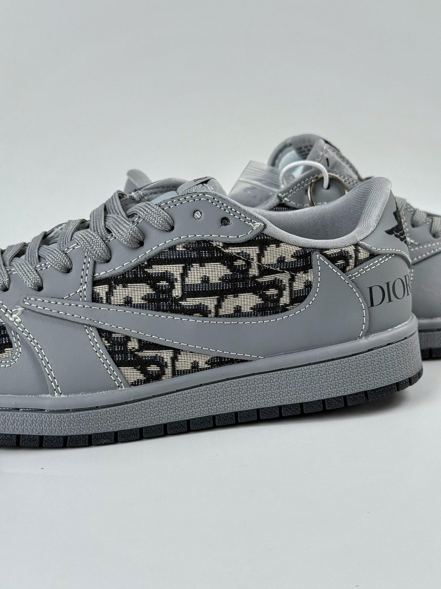 Travis Scott x Nike Air Jordan 1 Low x DIOR Air Jordan 1 Low 反转灰黑小勾倒钩 LD2025-031-Chinese UA Cheap High Quatity Brand Clothes Bags handbags Sneakers wholesale wholesaler seller from China Factory suppliers Fashion Clothing Shoes best Quality Beautiful Price Travis Scott x Nike Air Jordan 1 Low x DIOR Air Jordan 1 Low 反转灰黑小勾倒钩 LD2025-031