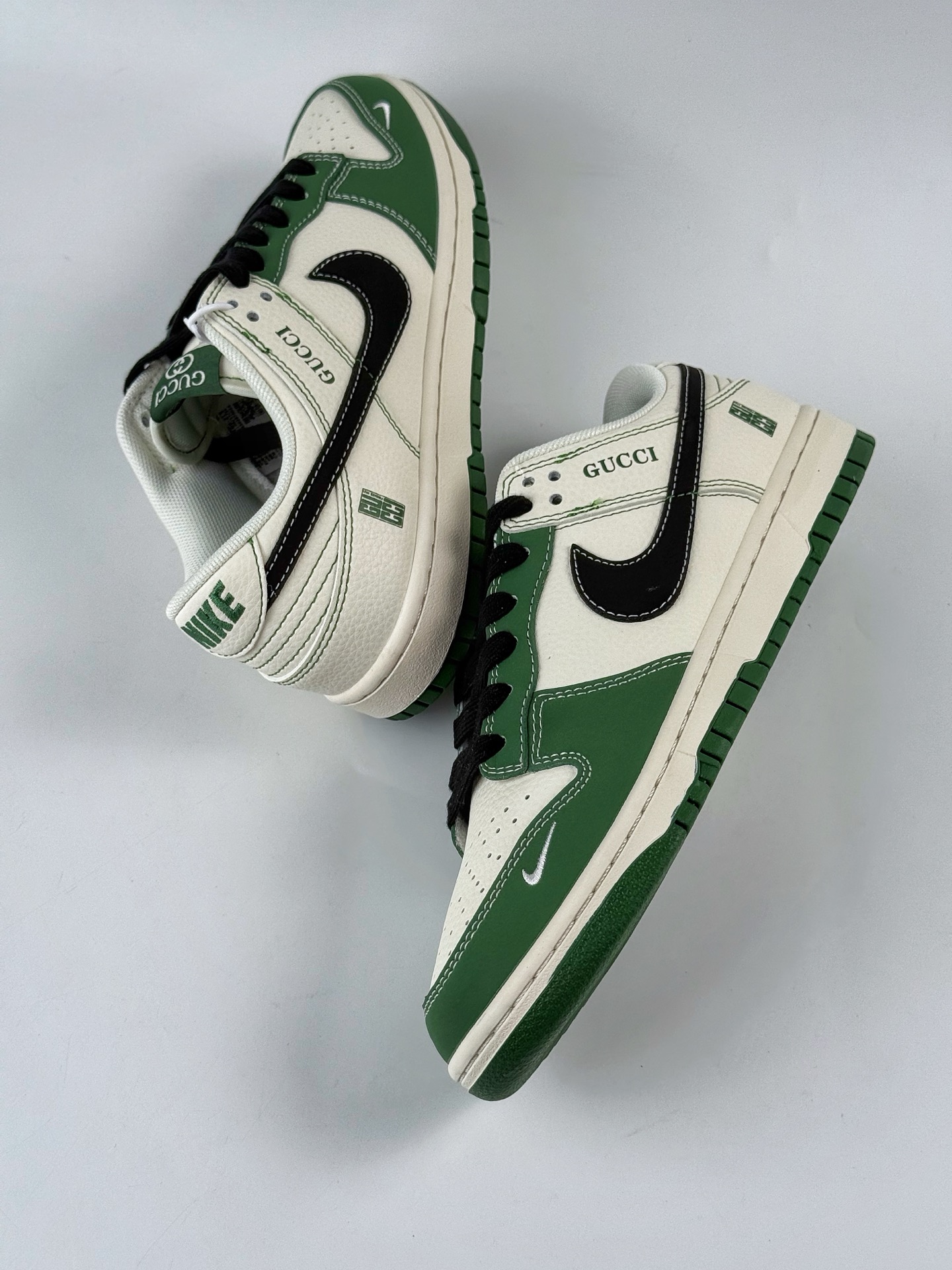 Nike SB Dunk Low x GUCCI 绿白小勾  XD1588-213