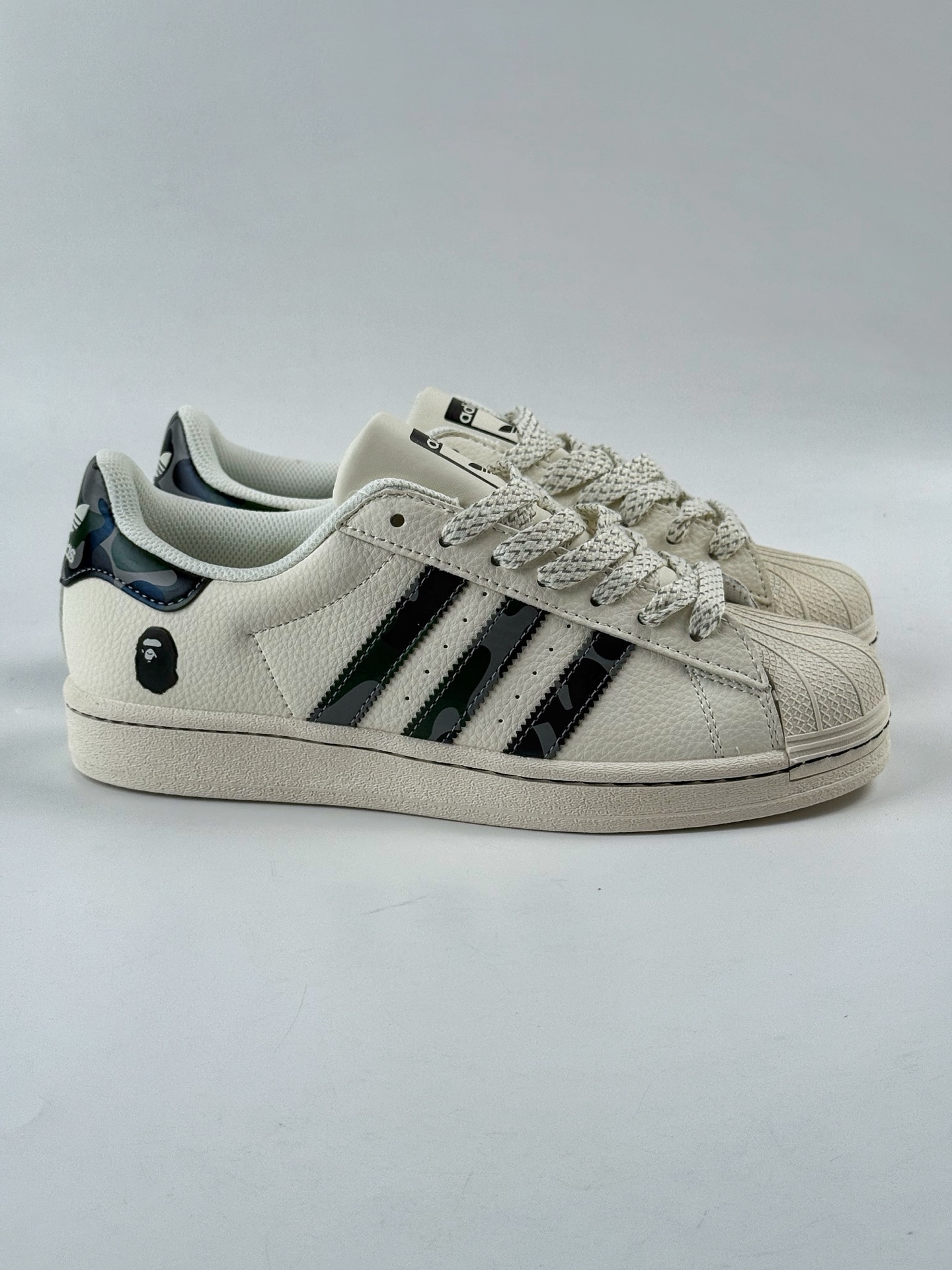 AD Originals Superstar x BAPE 白黑满天星 HS3077-Chinese UA Cheap High Quatity Brand Clothes Bags handbags Sneakers wholesale wholesaler seller from China Factory suppliers Fashion Clothing Shoes best Quality Beautiful Price AD Originals Superstar x BAPE 白黑满天星 HS3077