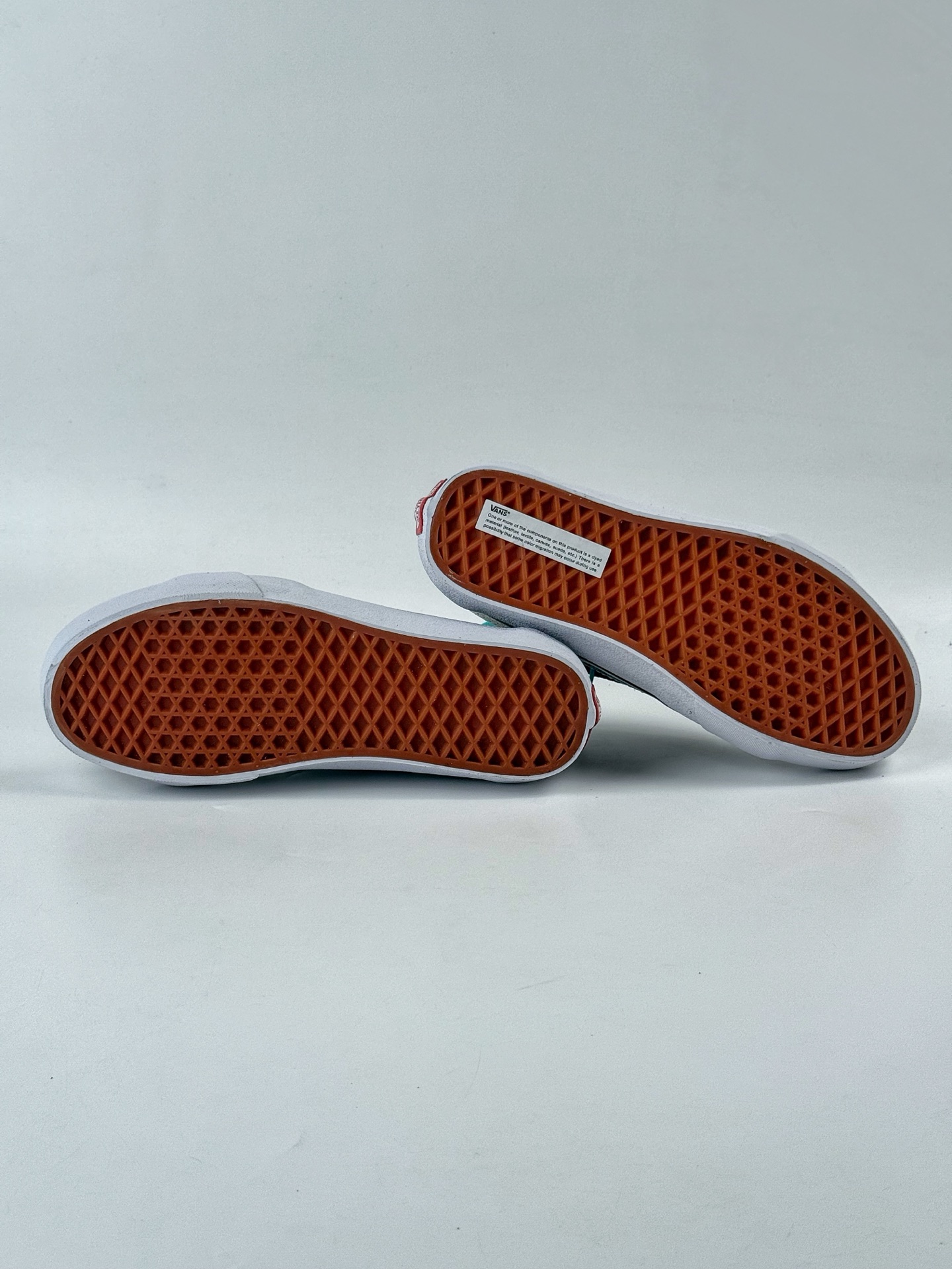 定义简约百搭款 强烈推荐 Vans SK8-Low CDG 全新一代 低帮硫化帆布鞋 VN0A4UWI5HMYK-Chinese UA Cheap High Quatity Brand Clothes Bags handbags Sneakers wholesale wholesaler seller from China Factory suppliers Fashion Clothing Shoes best Quality Beautiful Price 定义简约百搭款 强烈推荐 Vans SK8-Low CDG 全新一代 低帮硫化帆布鞋 VN0A4UWI5HMYK