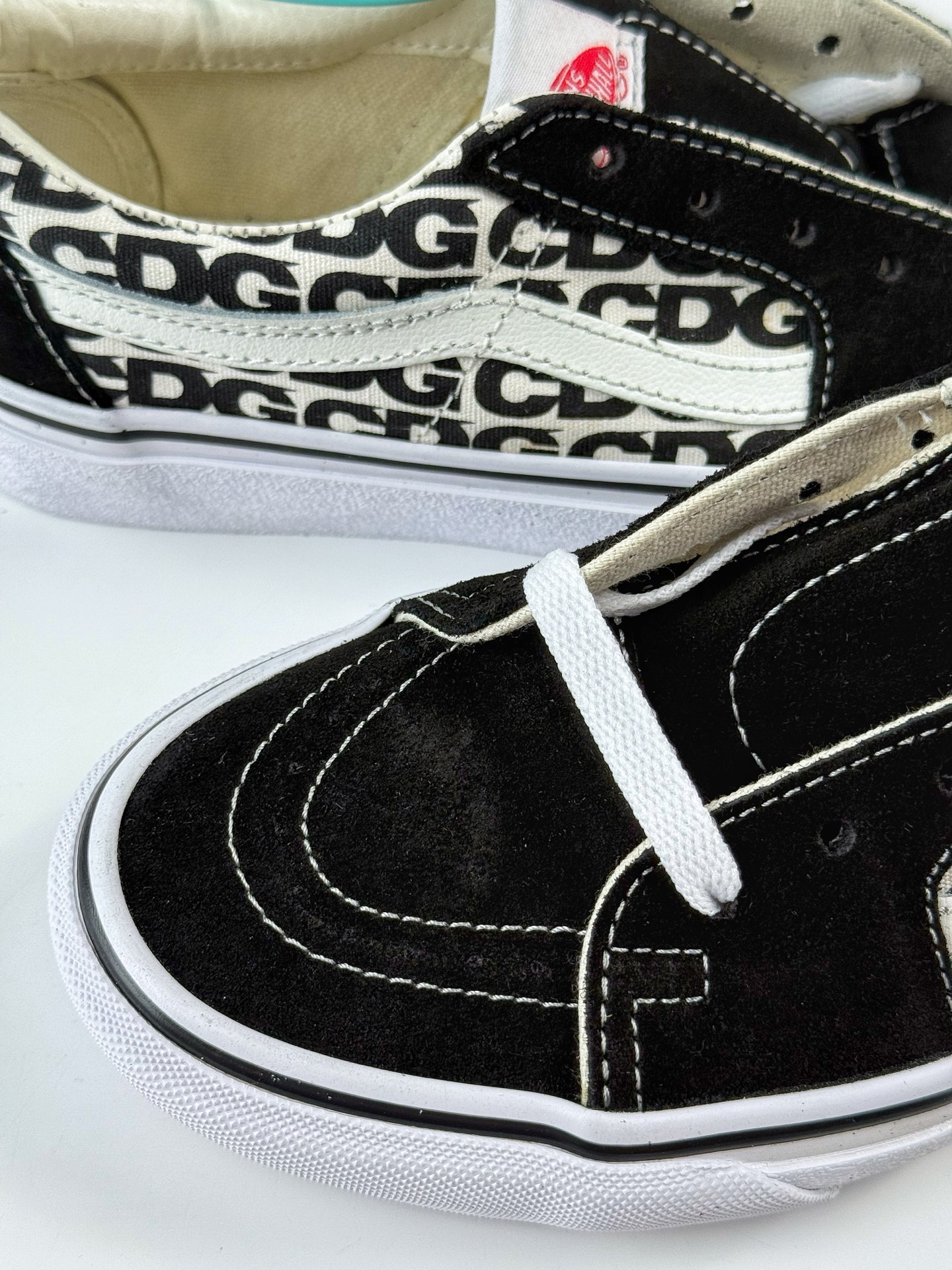 定义简约百搭款 强烈推荐 Vans SK8-Low CDG 全新一代 低帮硫化帆布鞋 VN0A4UWI5HMYK-Chinese UA Cheap High Quatity Brand Clothes Bags handbags Sneakers wholesale wholesaler seller from China Factory suppliers Fashion Clothing Shoes best Quality Beautiful Price 定义简约百搭款 强烈推荐 Vans SK8-Low CDG 全新一代 低帮硫化帆布鞋 VN0A4UWI5HMYK