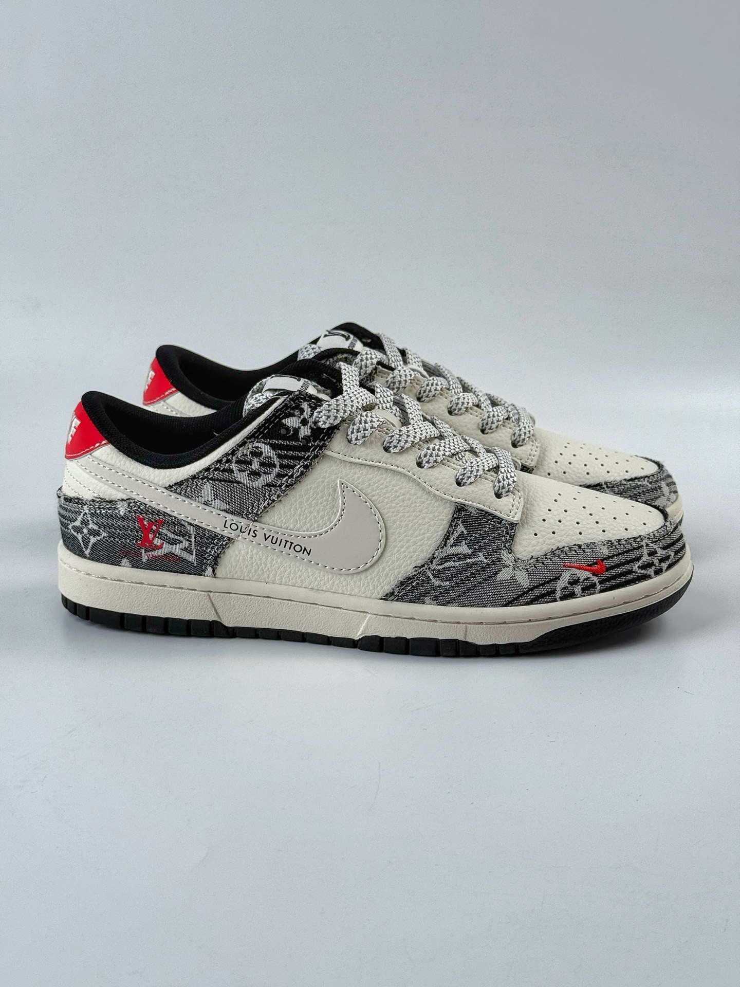 Nike SB Dunk Low x Louis Vuitton 黑白小勾满天星 FC1688-233 Nike SB Dunk Low x Louis Vuitton 黑白小勾满天星 FC1688-233