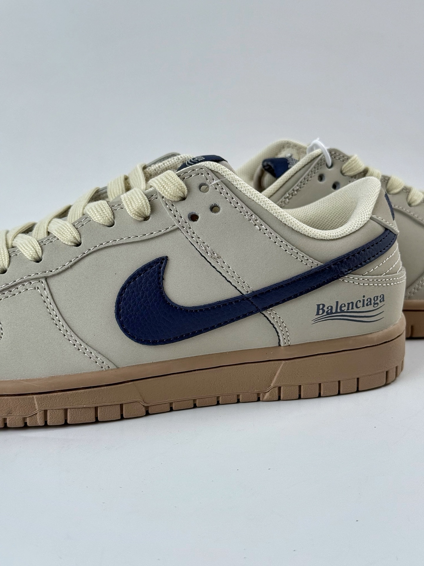 Nike SB Dunk Low x Balenciaga 木棕小勾 XD1588-216