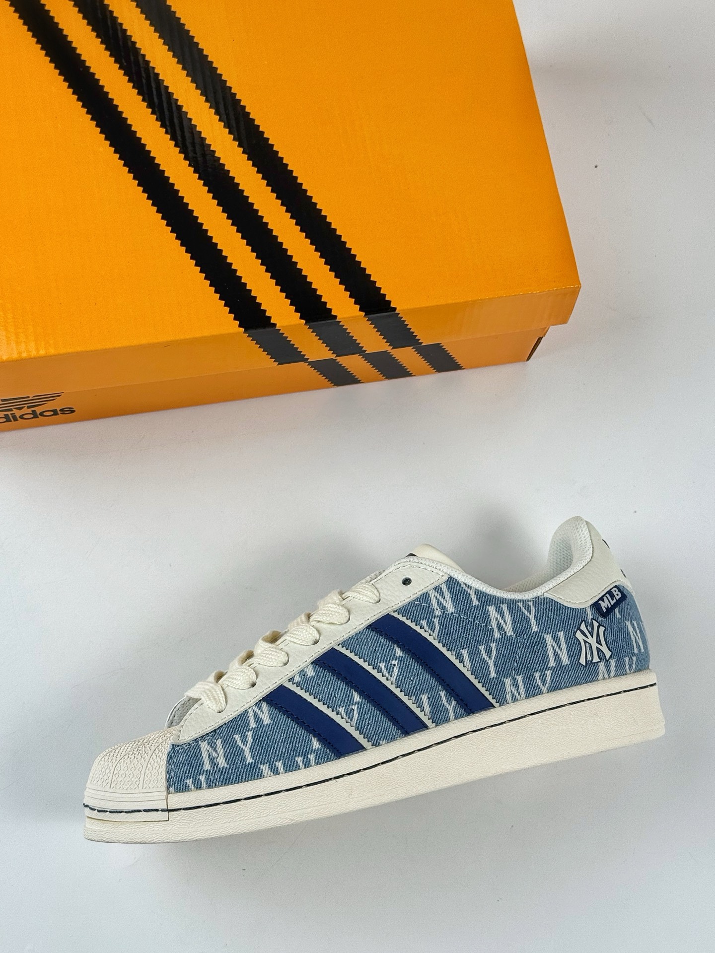 AD Originals Superstar x MLB 白蓝  HS3078