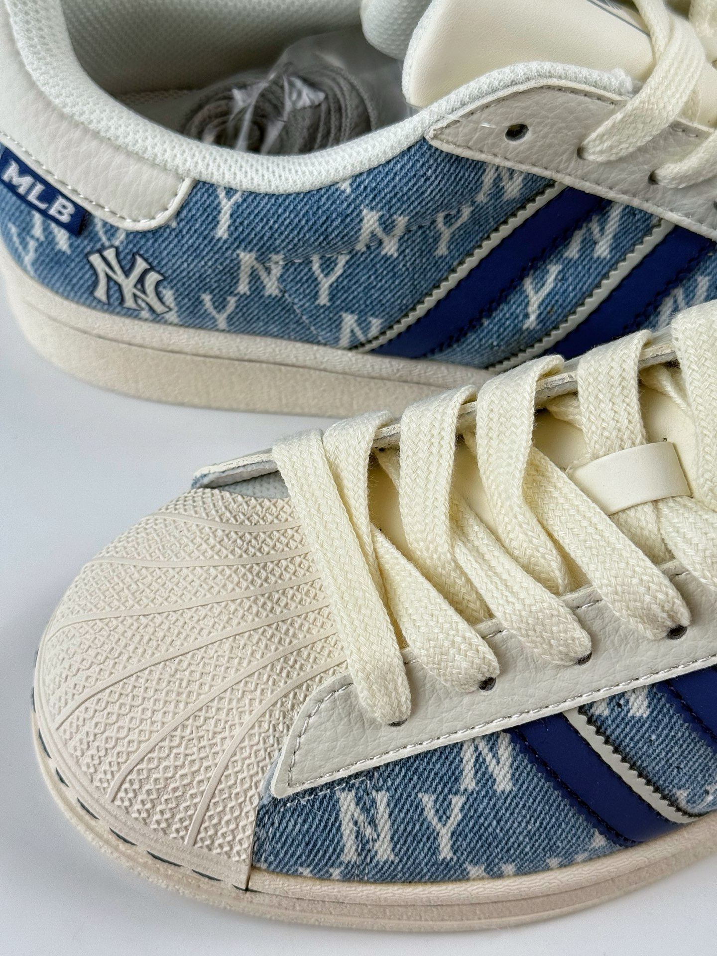 AD Originals Superstar x MLB 白蓝  HS3078