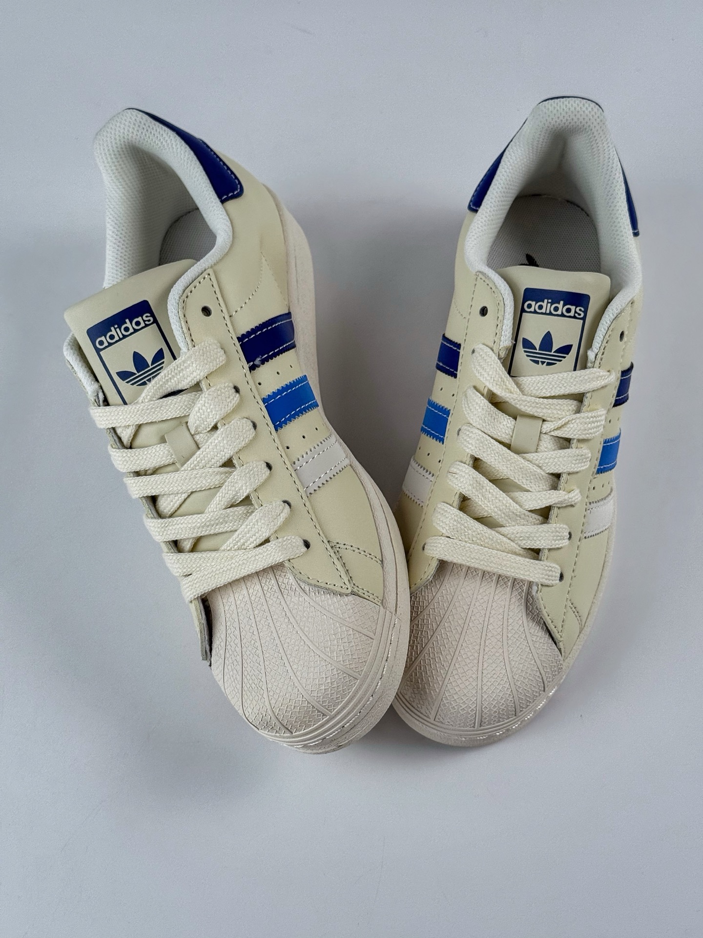 AD Originals Superstar x BAPE 米白 HS3089