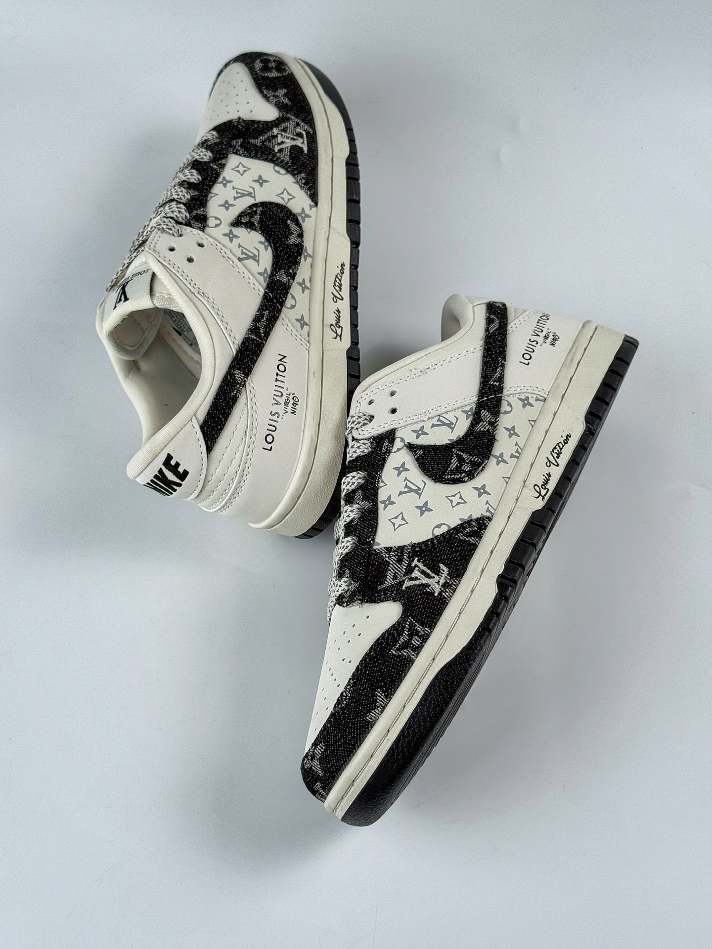 NIKE SB Dunk Low x Louis Vuitton 白黑牛仔布满天星  JH8310-946