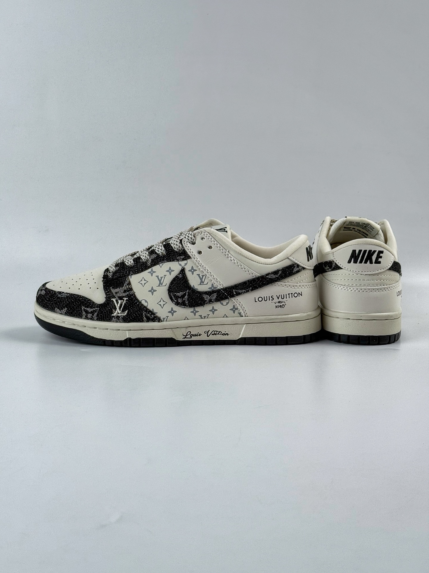 NIKE SB Dunk Low x Louis Vuitton 白黑牛仔布满天星  JH8310-946