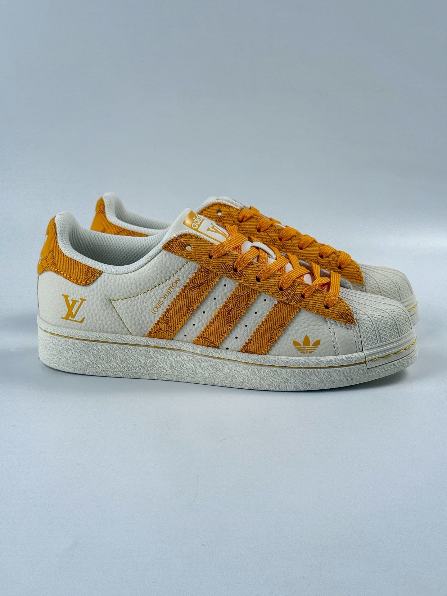 AD Originals Superstar x Louis Vuitton 白橙  AD8007CC
