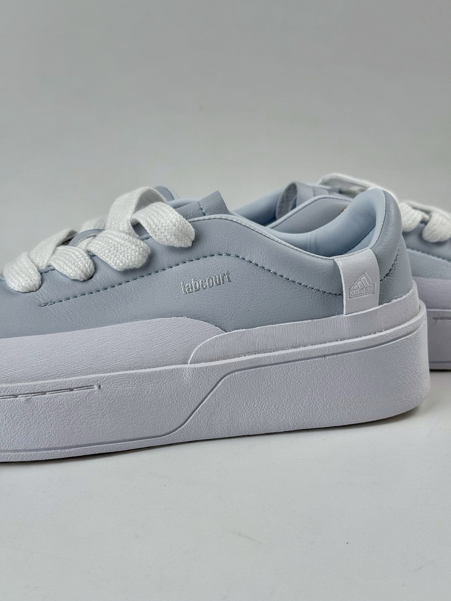 adidas LABCOURT 白蓝 IF1710-莆田鞋,莆田鞋货源,高仿鞋,高仿鞋货源,安福档口,莆田高仿鞋,莆田鞋批发,高仿鞋批发,莆田高仿运动鞋,高仿运动鞋,莆田运动鞋 adidas LABCOURT 白蓝 IF1710