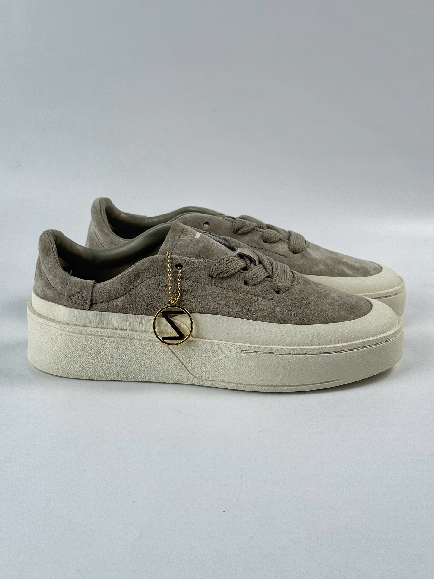 adidas LABCOURT IF1710-莆田鞋,莆田鞋货源,高仿鞋,高仿鞋货源,安福档口,莆田高仿鞋,莆田鞋批发,高仿鞋批发,莆田高仿运动鞋,高仿运动鞋,莆田运动鞋 adidas LABCOURT IF1710