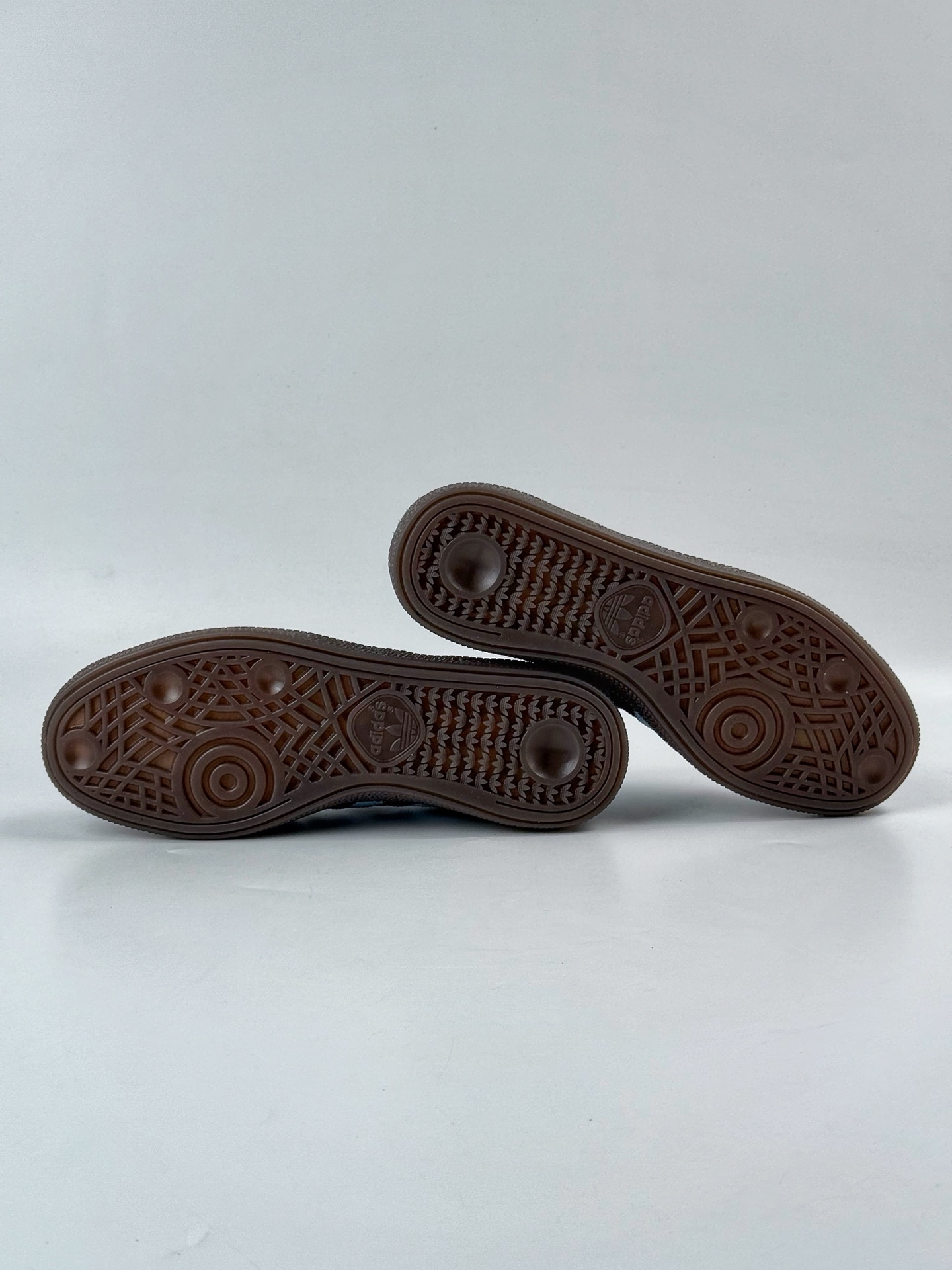 adidas originals Samba Handball Spezial BD7633-High Quatity Cheap Brand wholesale wholesaler seller Clothes Bags handbags Sneakers Top Fashion Clothing Shoes from China Factory Chinese suppliers best Quality Beautiful Price adidas originals Samba Handball Spezial BD7633